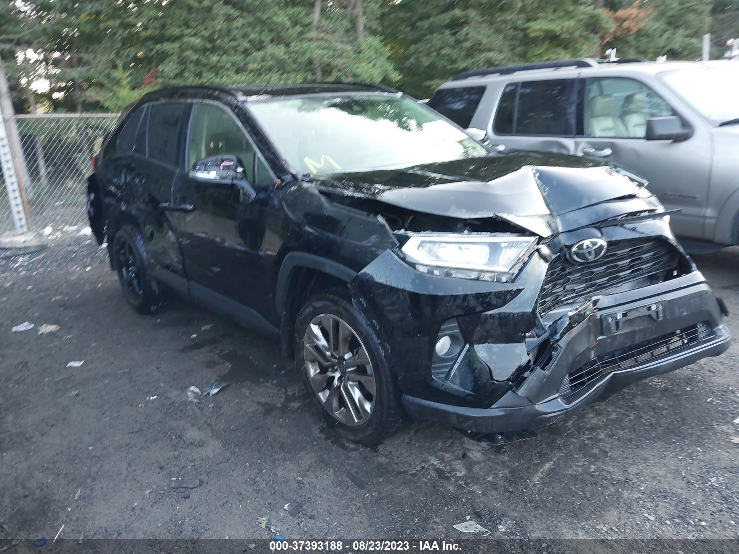 2020 TOYOTA RAV4 — VIN JTMA1RFV3LD058545 — photo 1 of 16