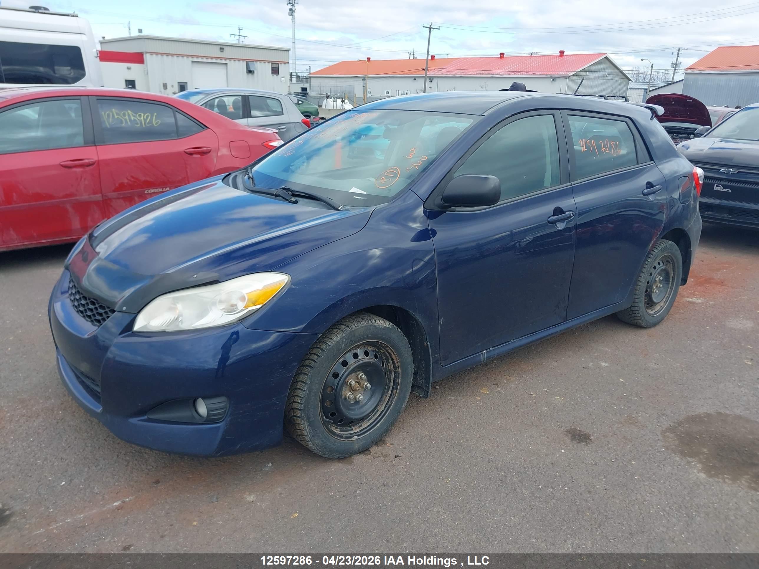 2010 TOYOTA Matrix — VIN 2T1KU4EEXAC424298 — photo 2