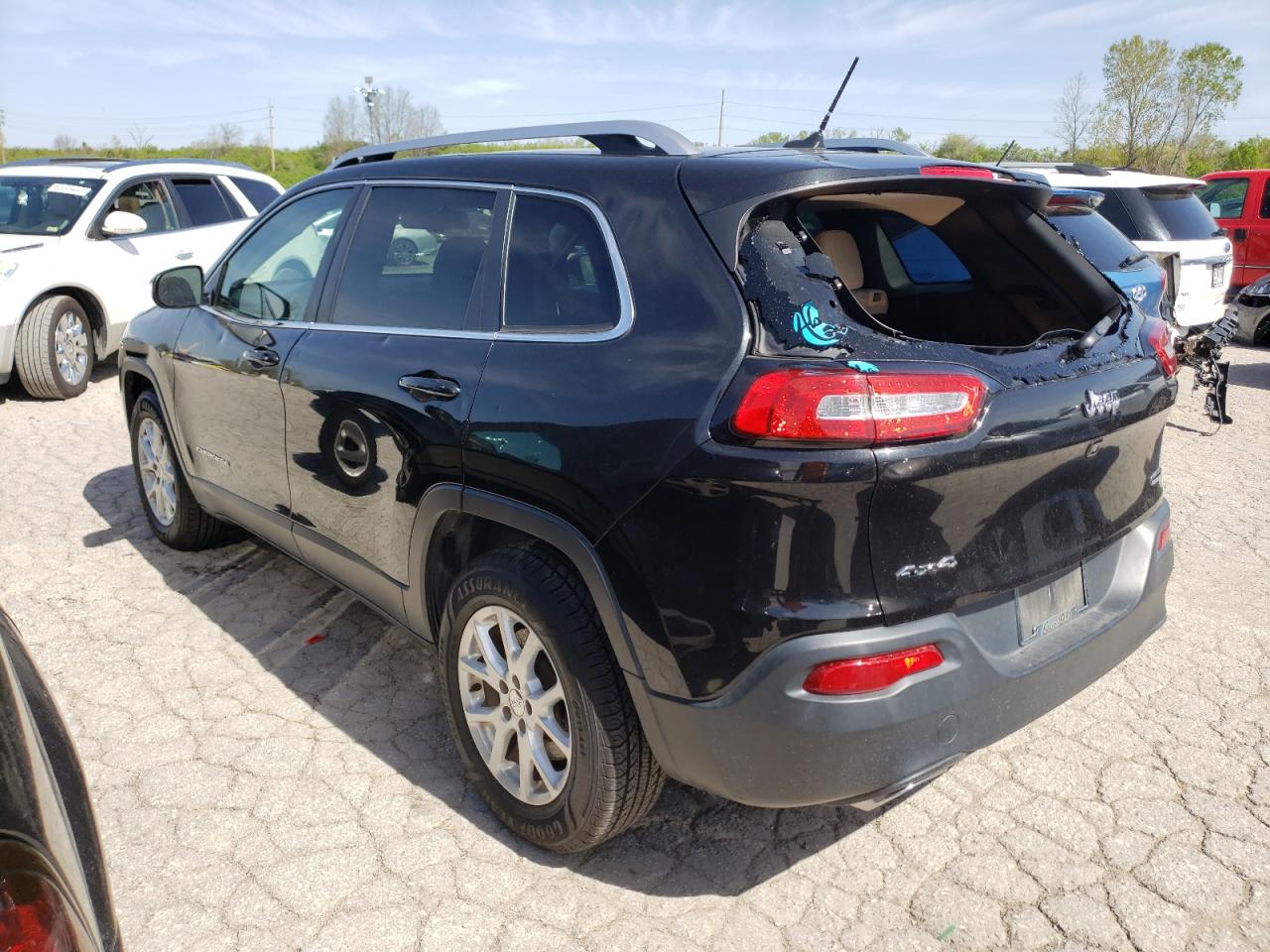2015 JEEP CHEROKEE L — VIN 1C4PJMCS6FW752940 — photo 2