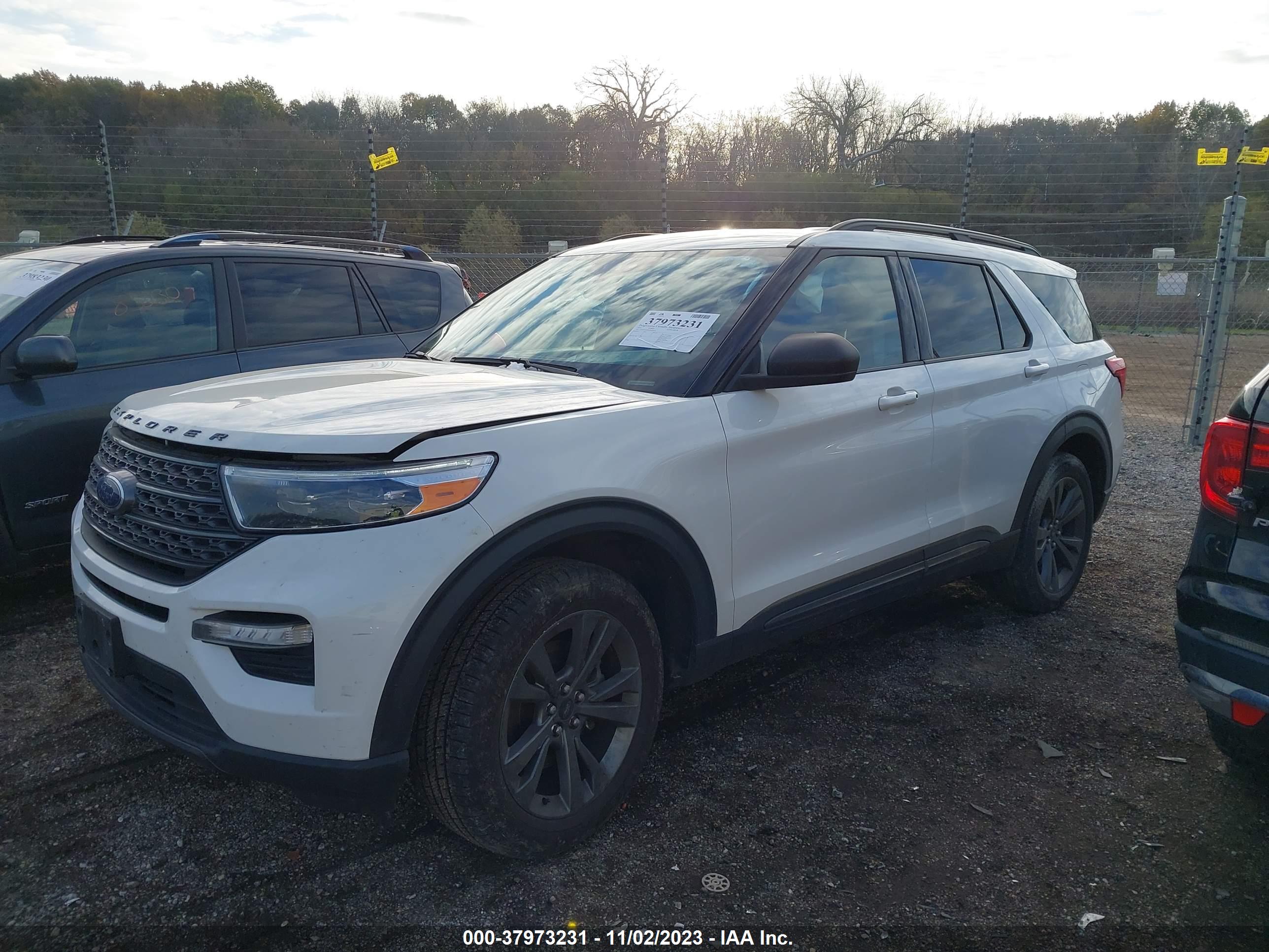 2021 FORD EXPLORER — VIN 1FMSK8DH9MGA28504 — photo 2