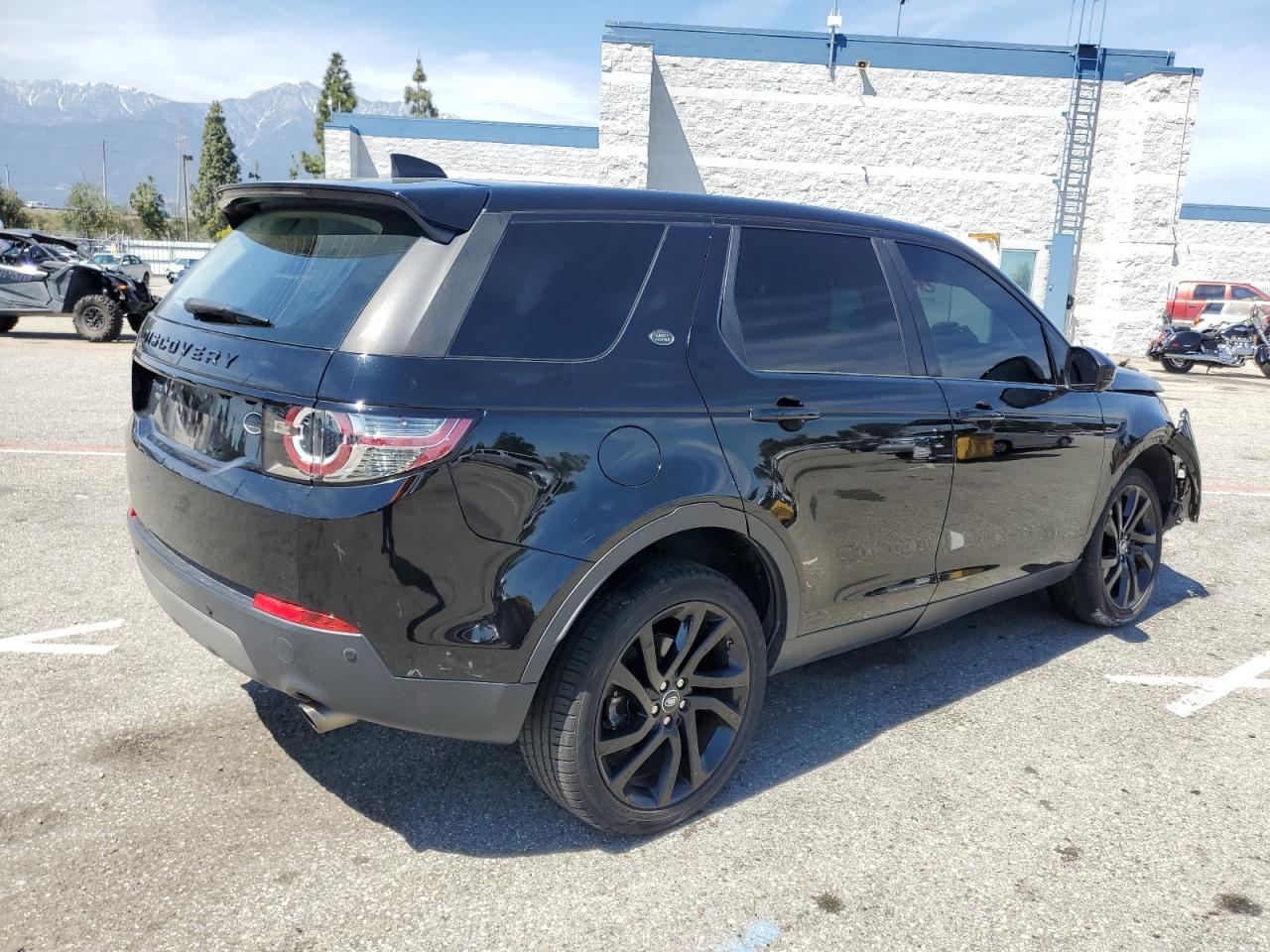 2017 LAND ROVER DISCOVERY — VIN SALCR2BG1HH699301 — photo 3