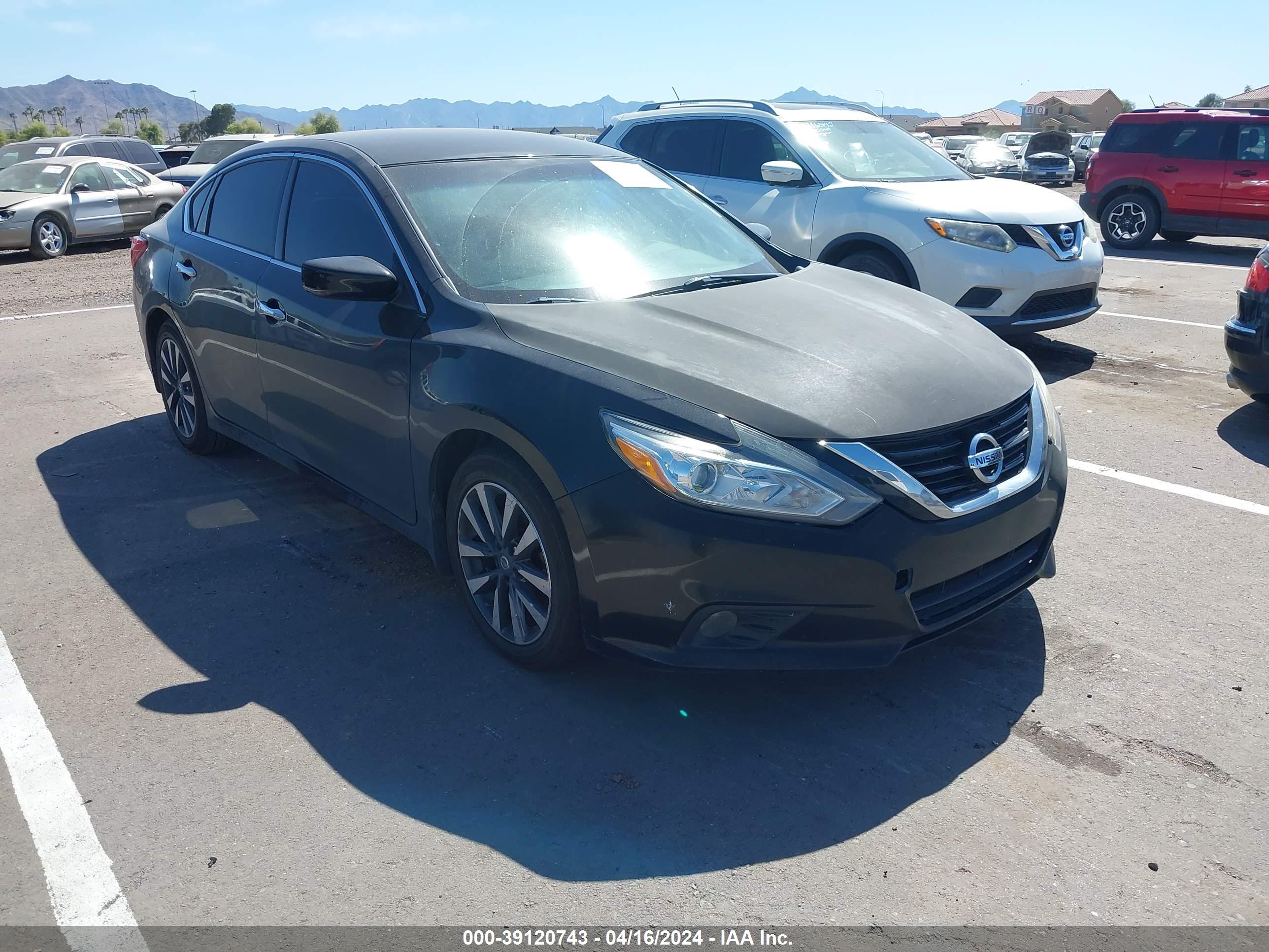 2017 NISSAN ALTIMA — VIN 1N4AL3AP7HC272117 — photo 1 of 11