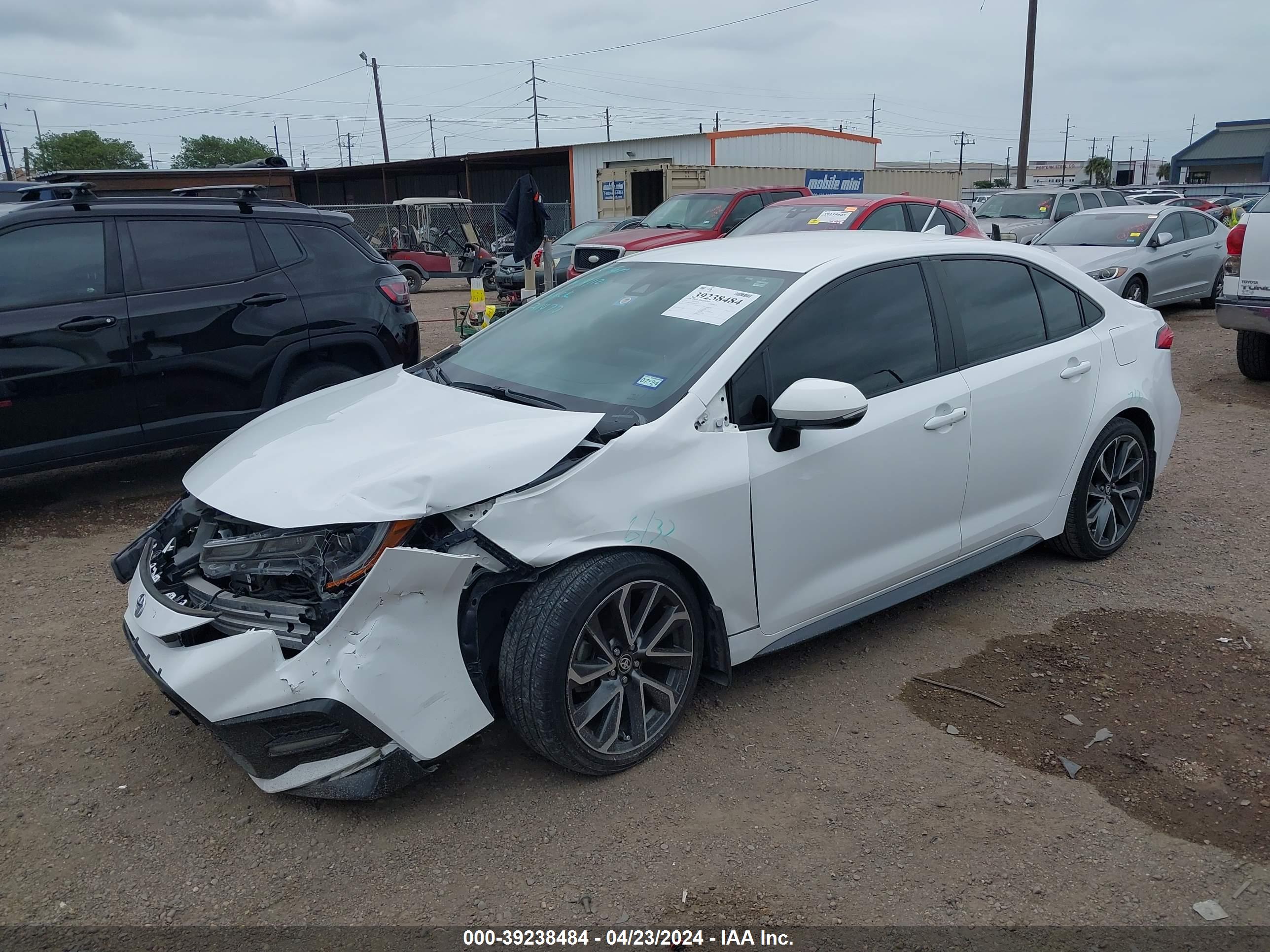 2021 TOYOTA COROLLA — VIN 5YFS4MCE4MP065179 — photo 2