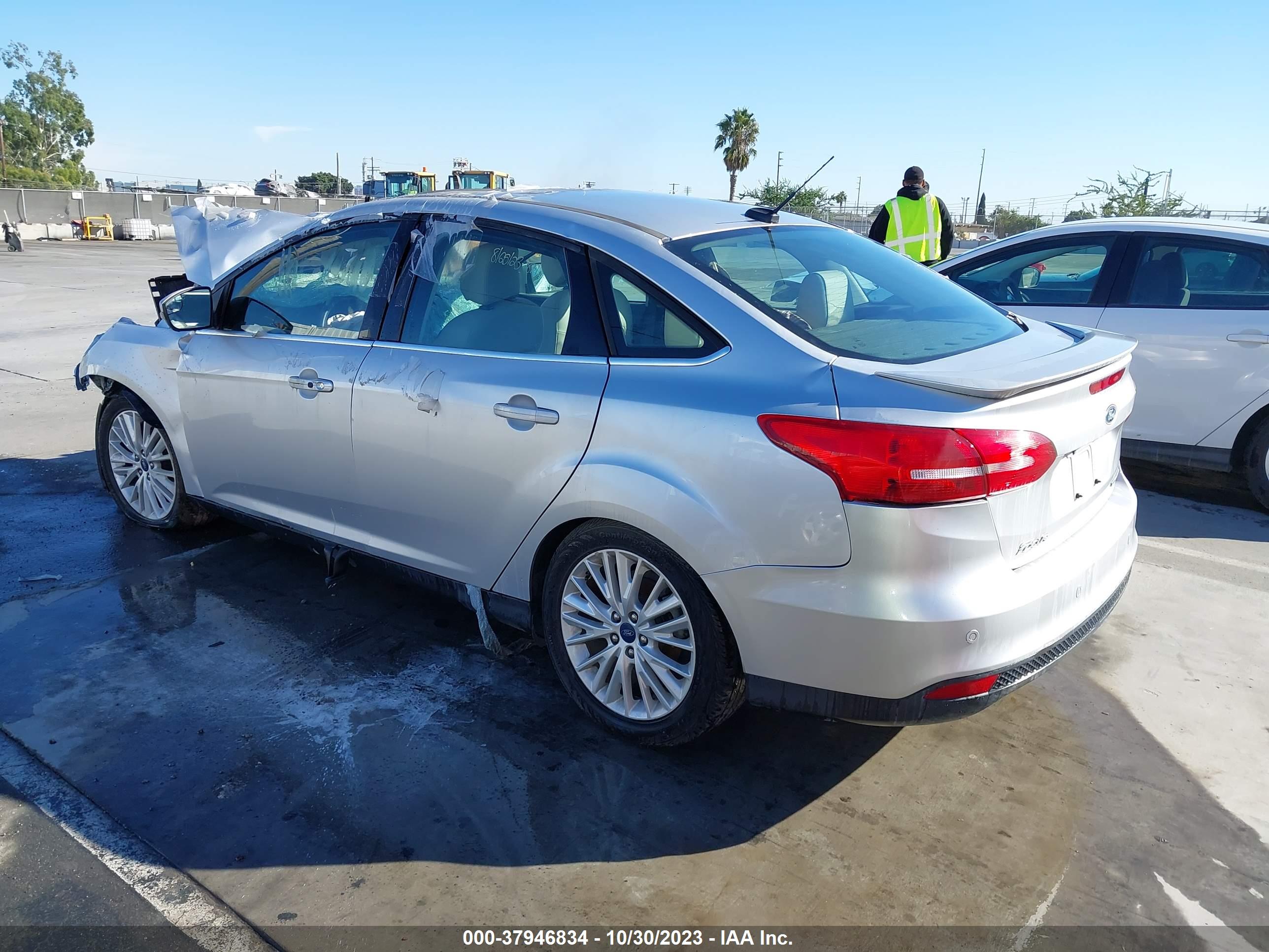 2017 FORD FOCUS — VIN 1FADP3J21HL288237 — photo 3