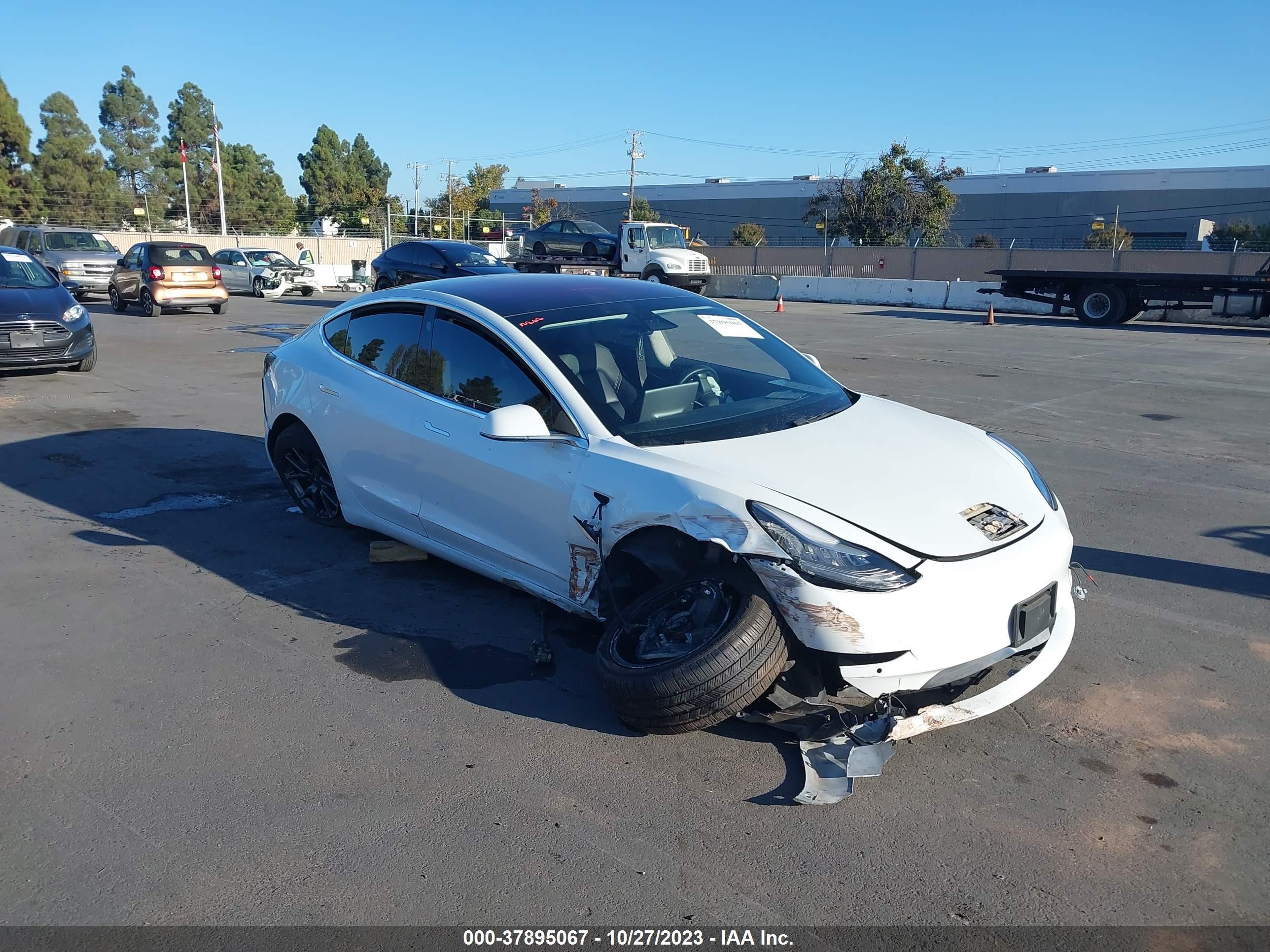 2018 TESLA MODEL 3 — VIN 5YJ3E1EB8JF146776 — photo 1 of 18