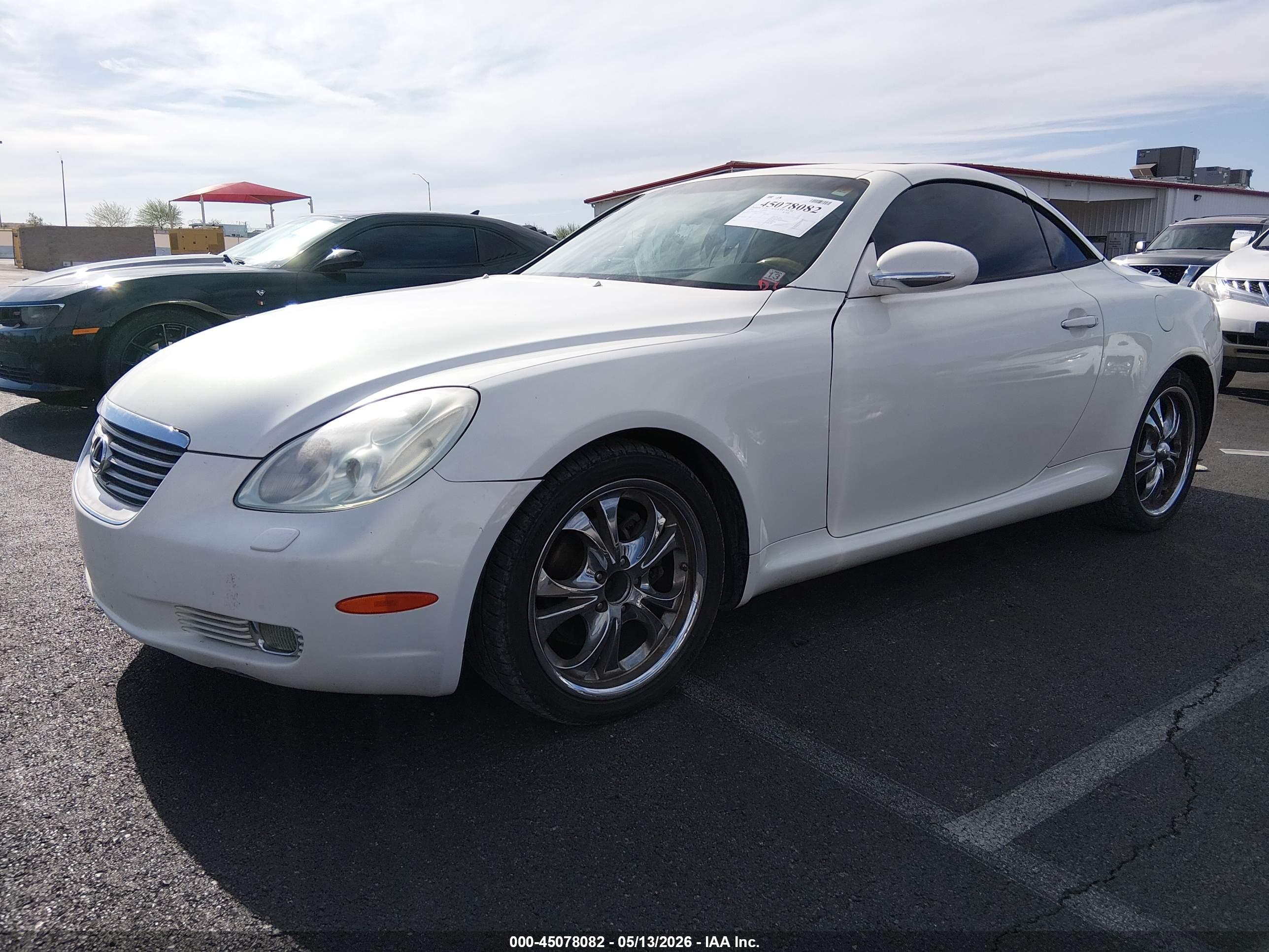 2002 LEXUS SC — VIN JTHFN48Y020031750 — photo 2