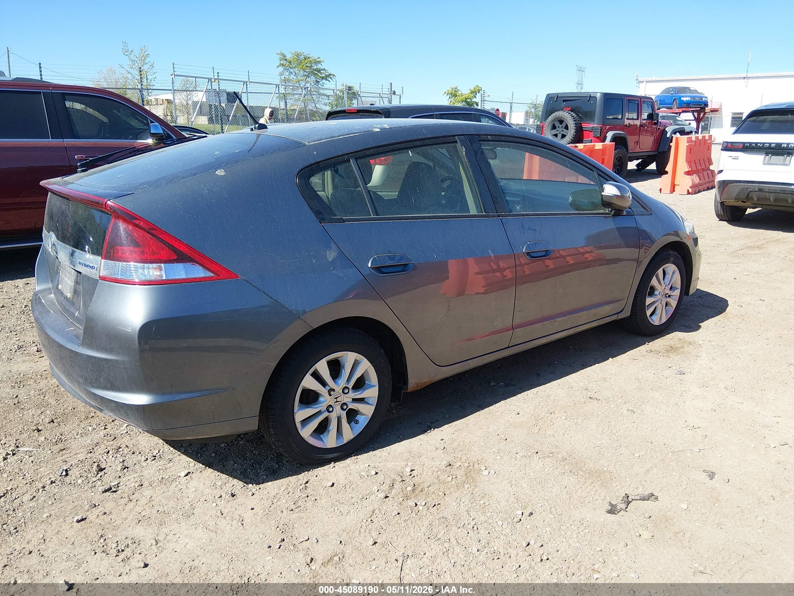 2013 HONDA Insight — VIN JHMZE2H76DS001832 — photo 4