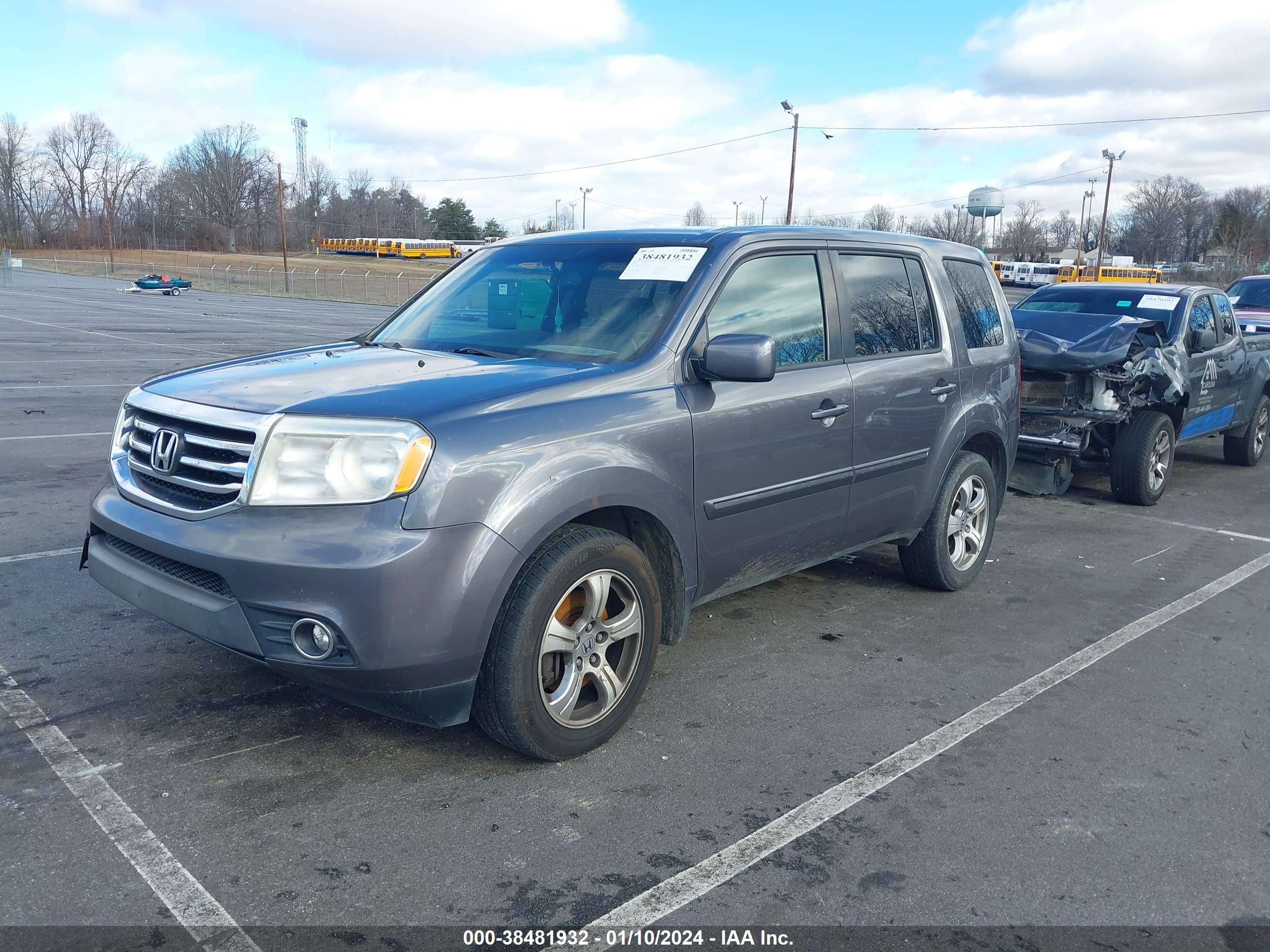2014 HONDA PILOT — VIN 5FNYF3H53EB011487 — photo 2