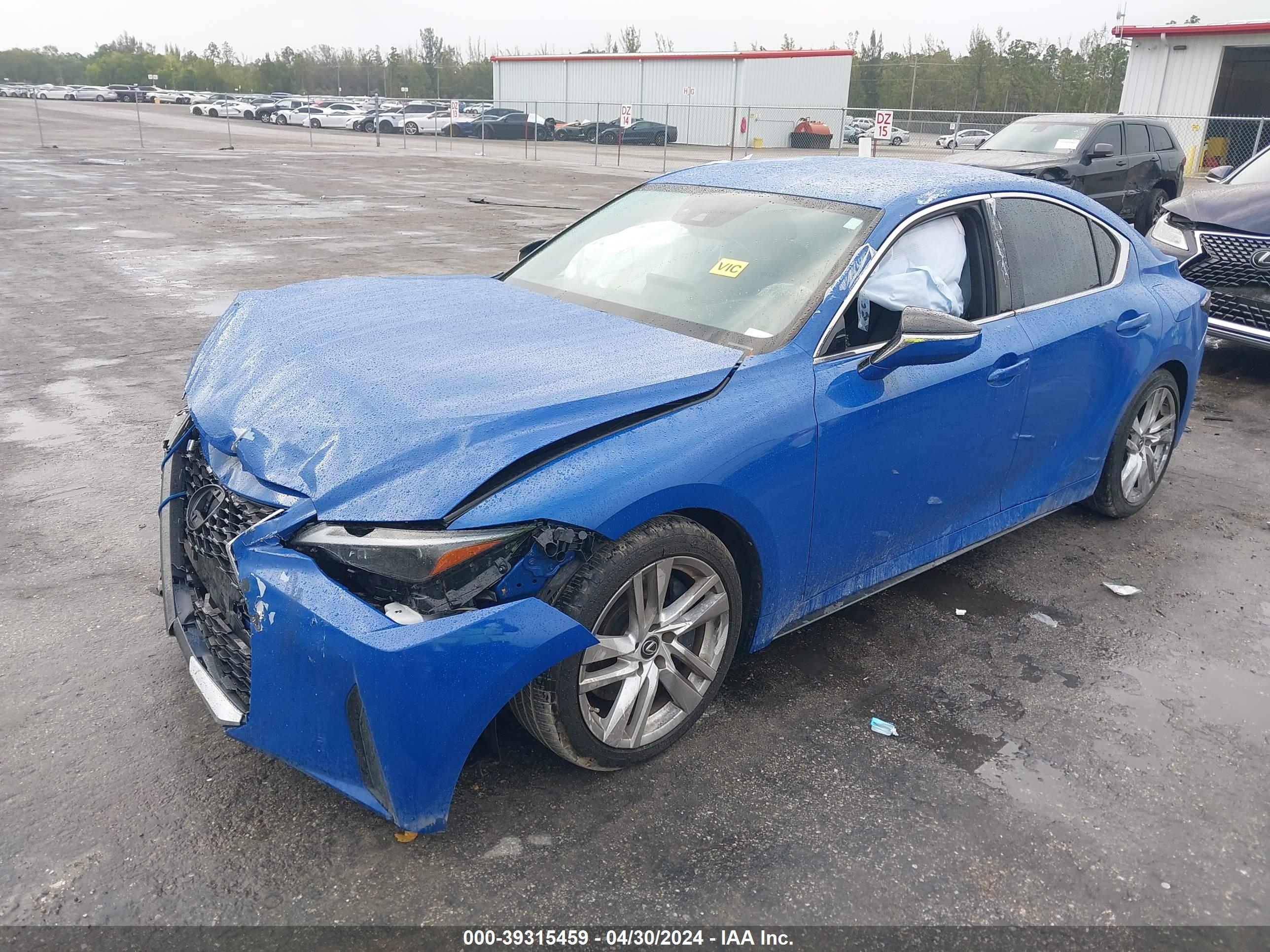 2021 LEXUS IS 300 — VIN JTHAA1D2XM5117708 — photo 2
