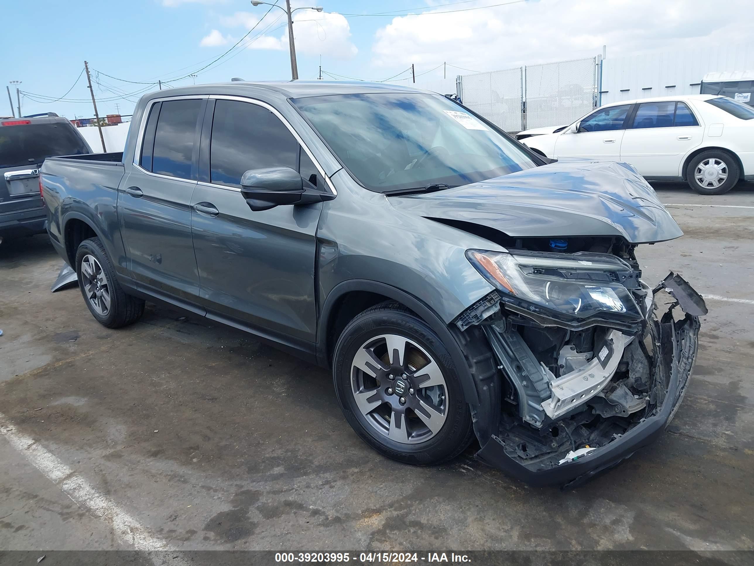 2017 HONDA RIDGELINE — VIN 5FPYK2F63HB001488 — photo 1 of 15