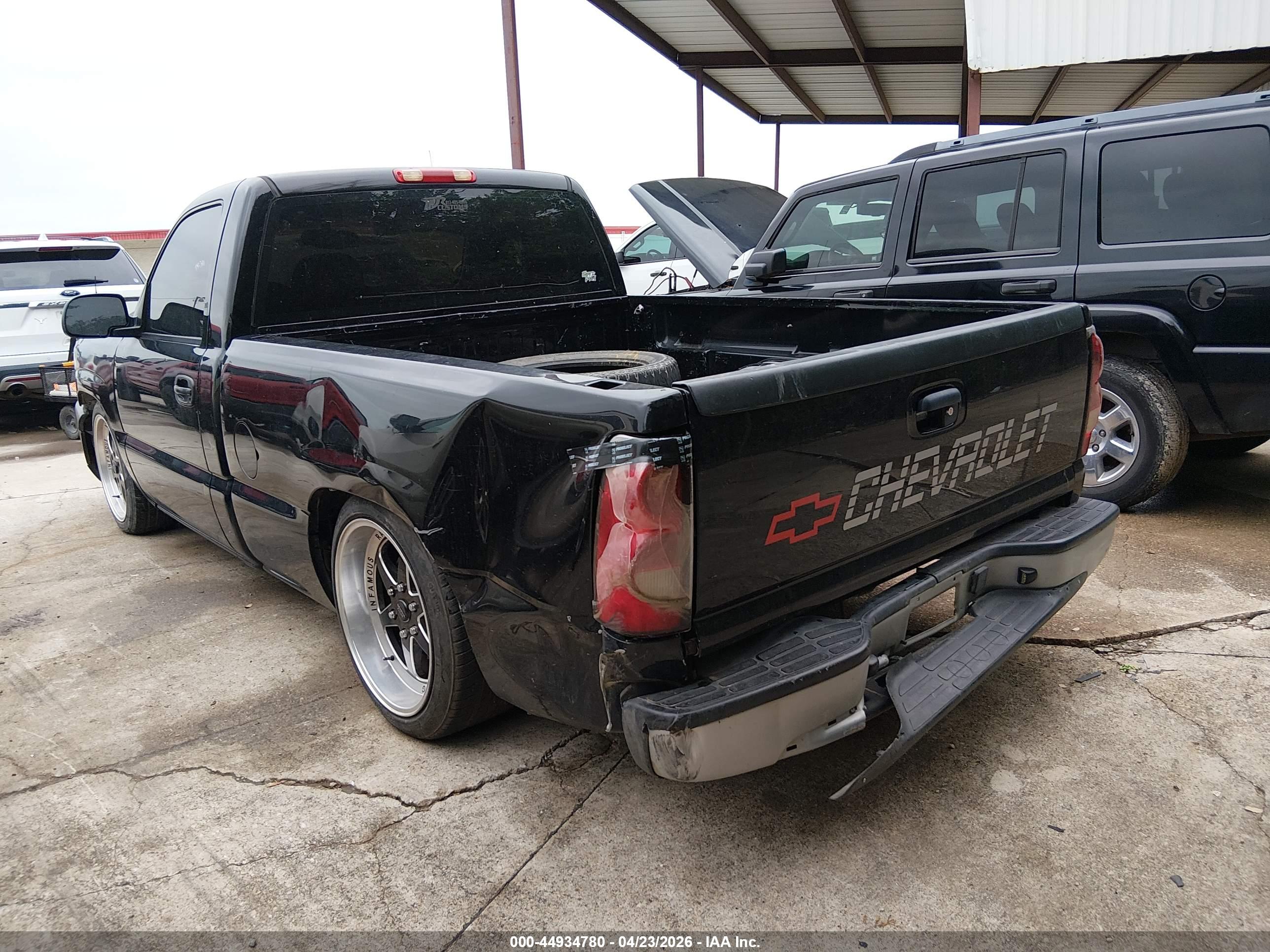 2006 CHEVROLET Silverado — VIN 3GCEC14X96G176642 — photo 3