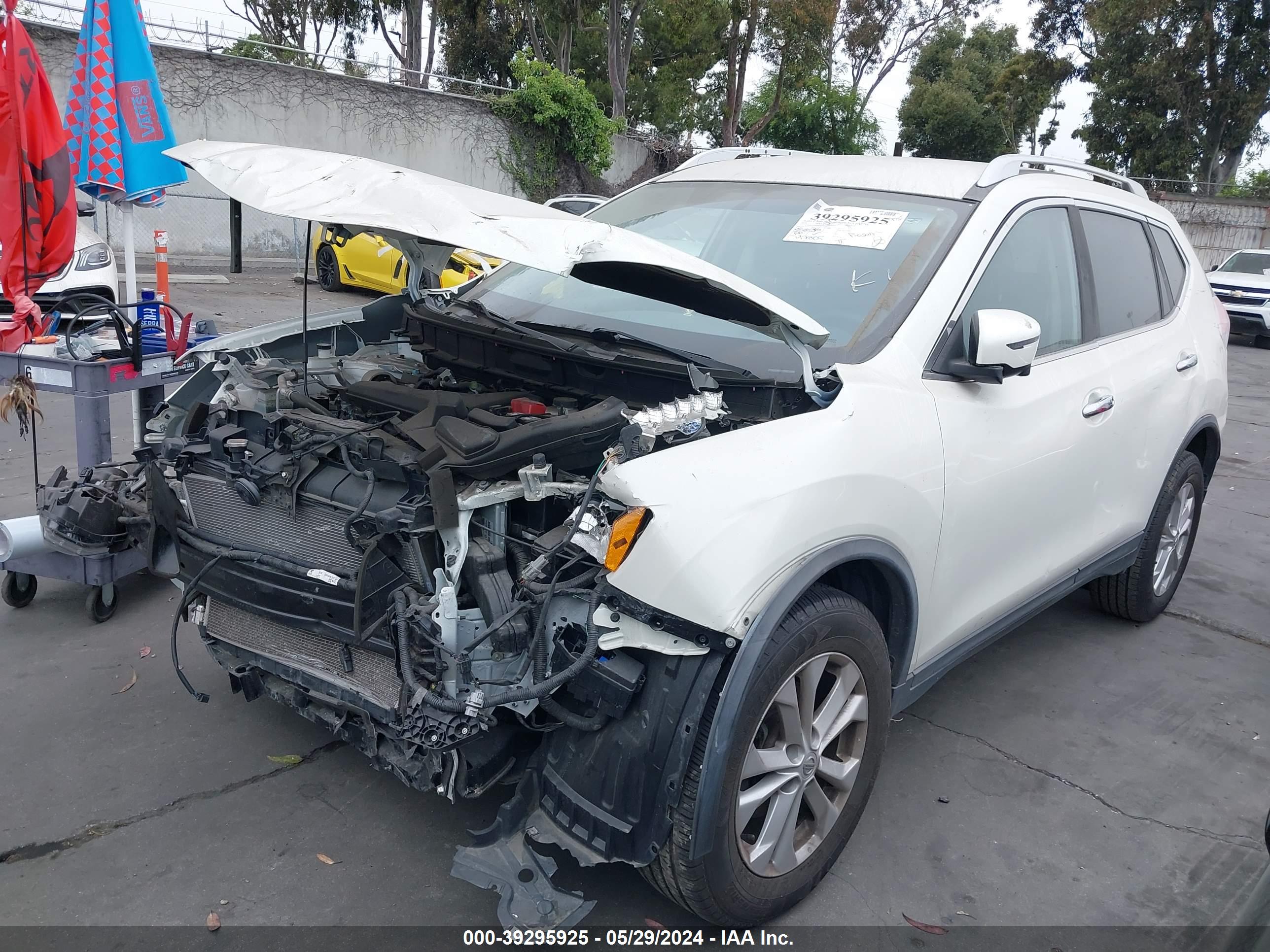 2016 NISSAN ROGUE — VIN KNMAT2MT9GP729417 — photo 2