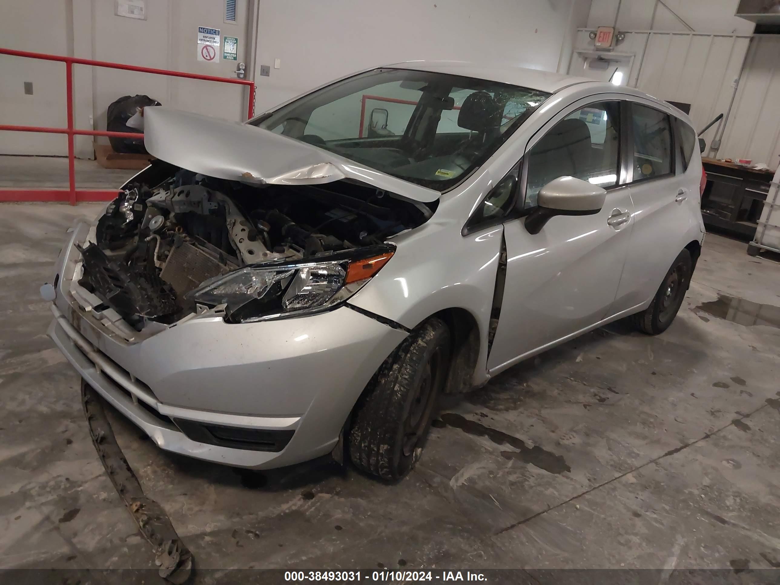 2017 NISSAN VERSA NOTE — VIN 3N1CE2CPXHL363605 — photo 2