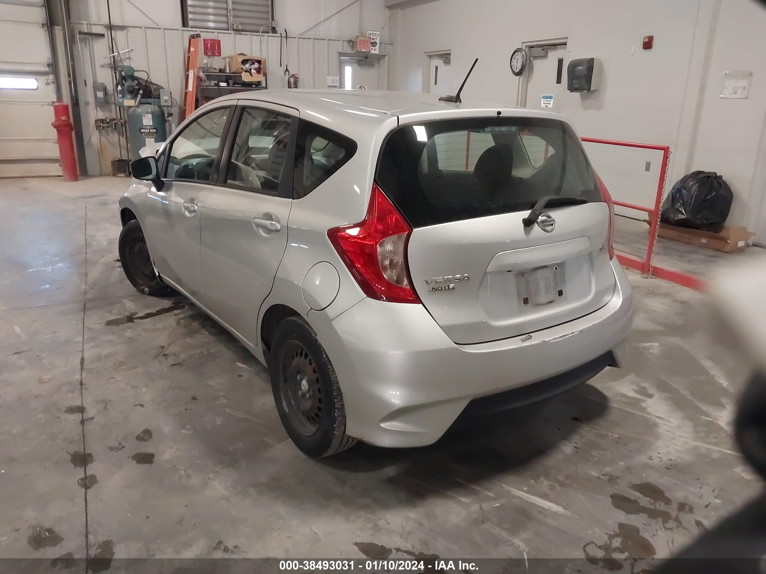 2017 NISSAN VERSA NOTE — VIN 3N1CE2CPXHL363605 — photo 3