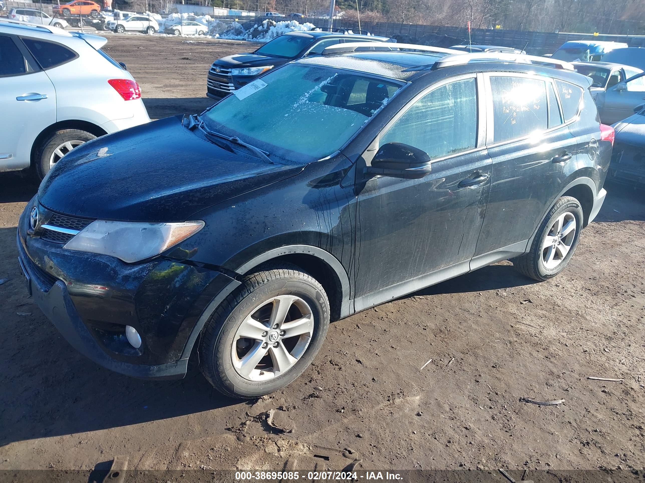 2013 TOYOTA RAV4 — VIN 2T3RFREV9DW012826 — photo 2
