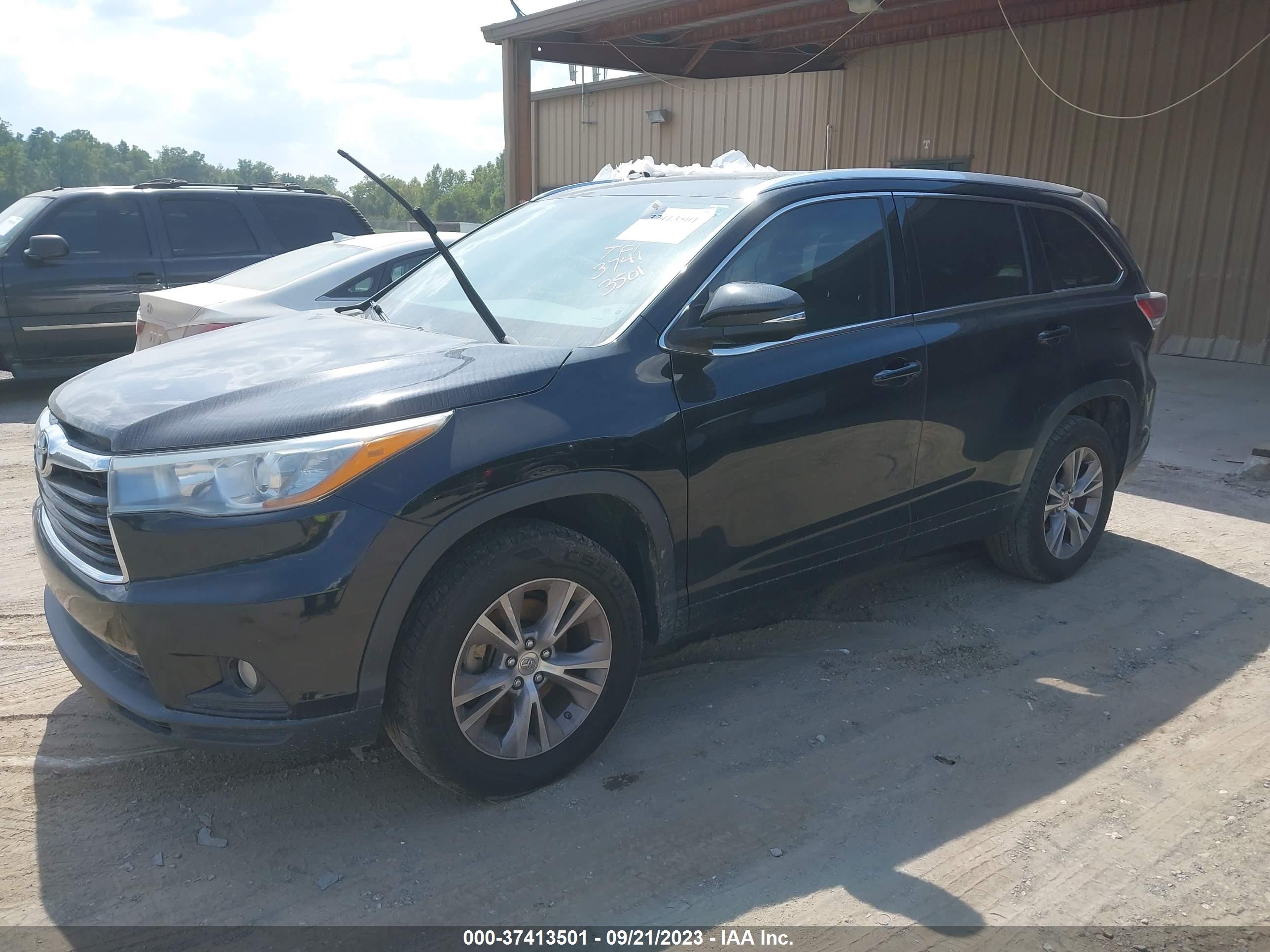2015 TOYOTA HIGHLANDER — VIN 5TDKKRFH4FS050376 — photo 2