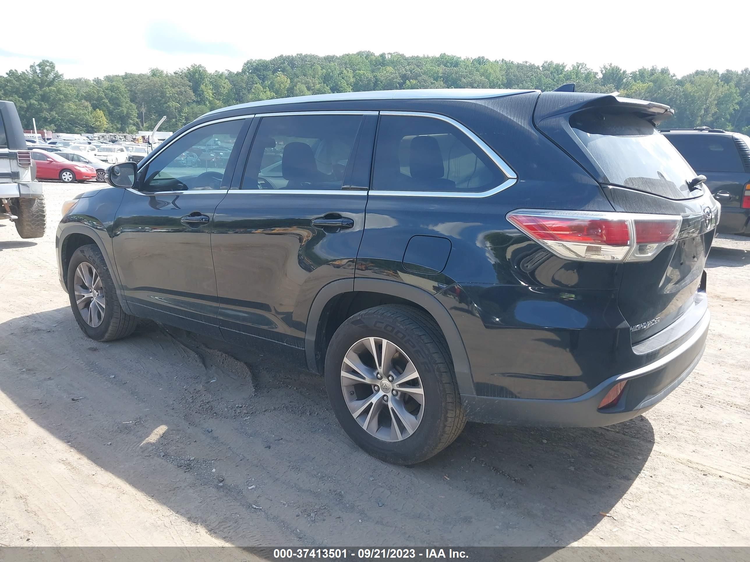 2015 TOYOTA HIGHLANDER — VIN 5TDKKRFH4FS050376 — photo 3