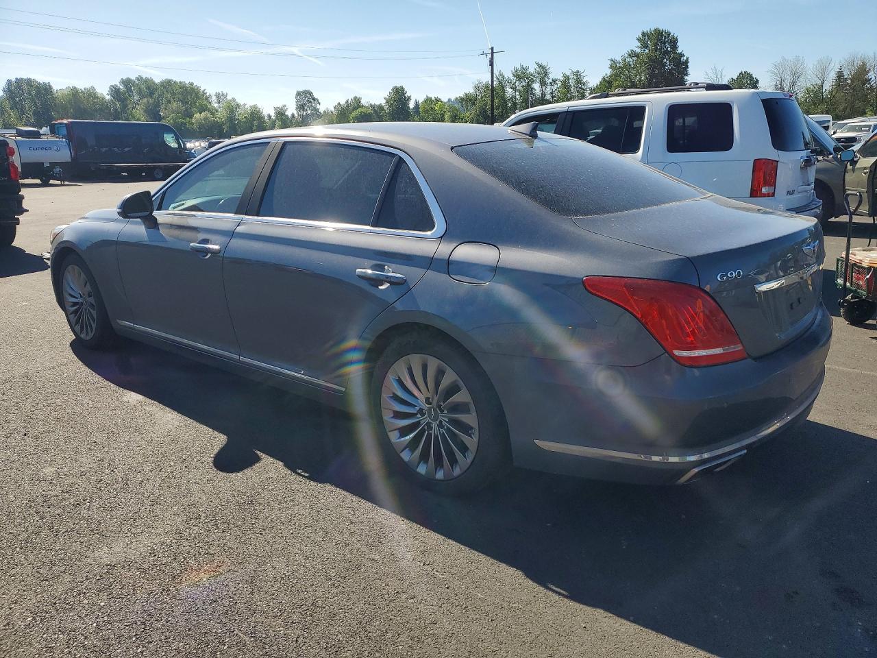 2017 GENESIS G90 — VIN KMHG34JA0HU022939 — photo 2