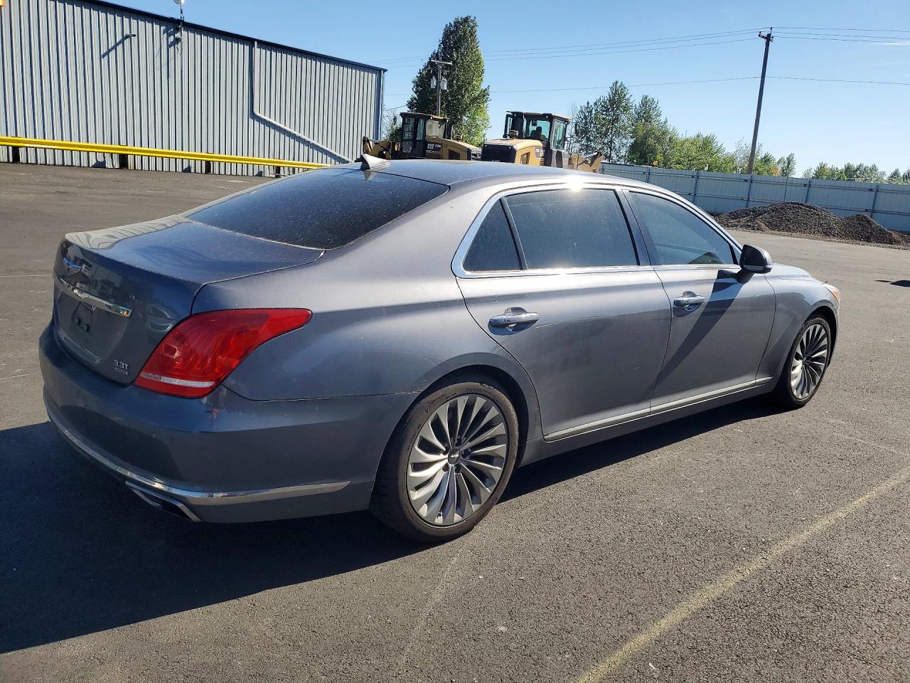 2017 GENESIS G90 — VIN KMHG34JA0HU022939 — photo 3