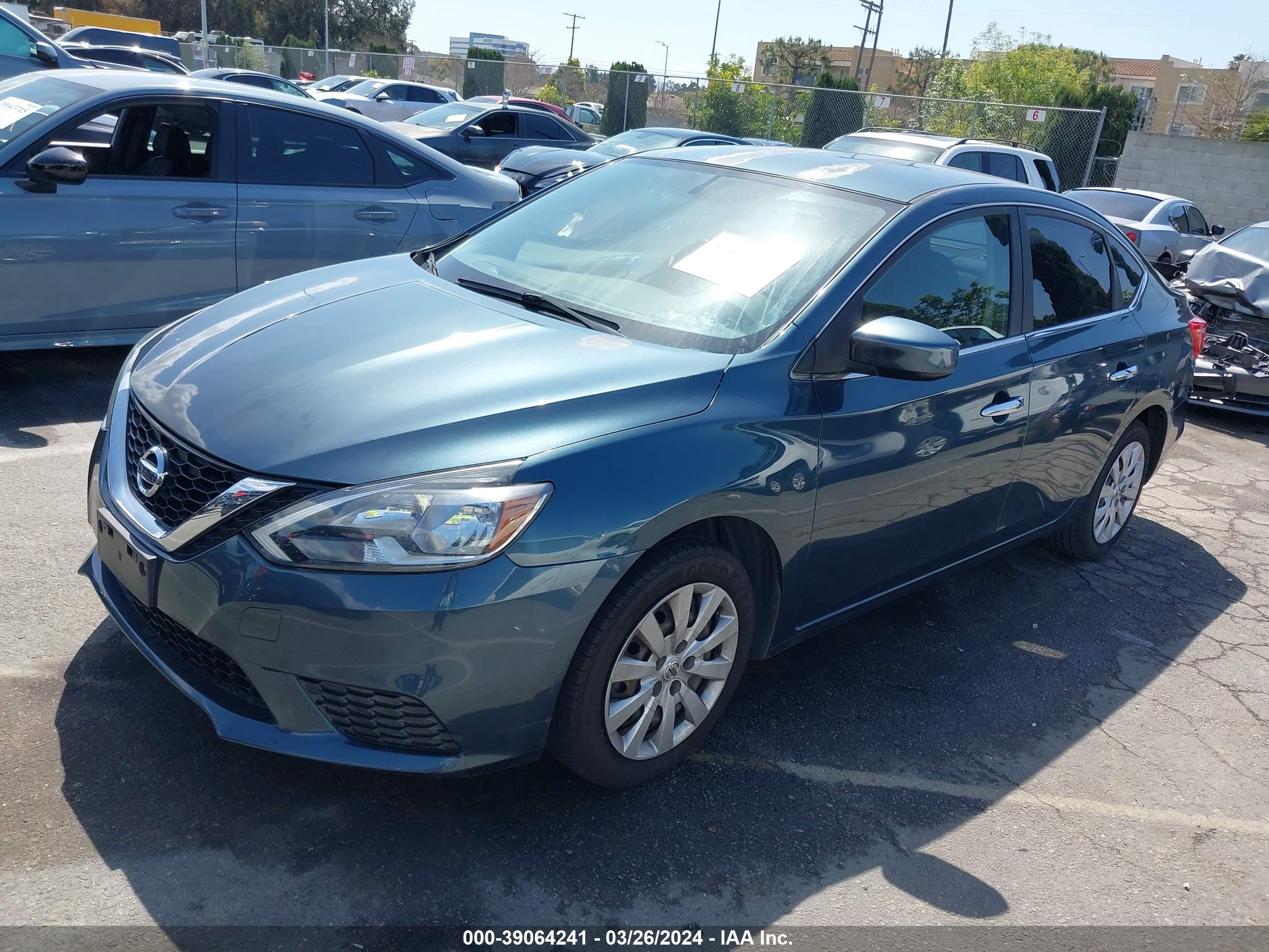 2016 NISSAN SENTRA — VIN 3N1AB7AP2GY232377 — photo 2