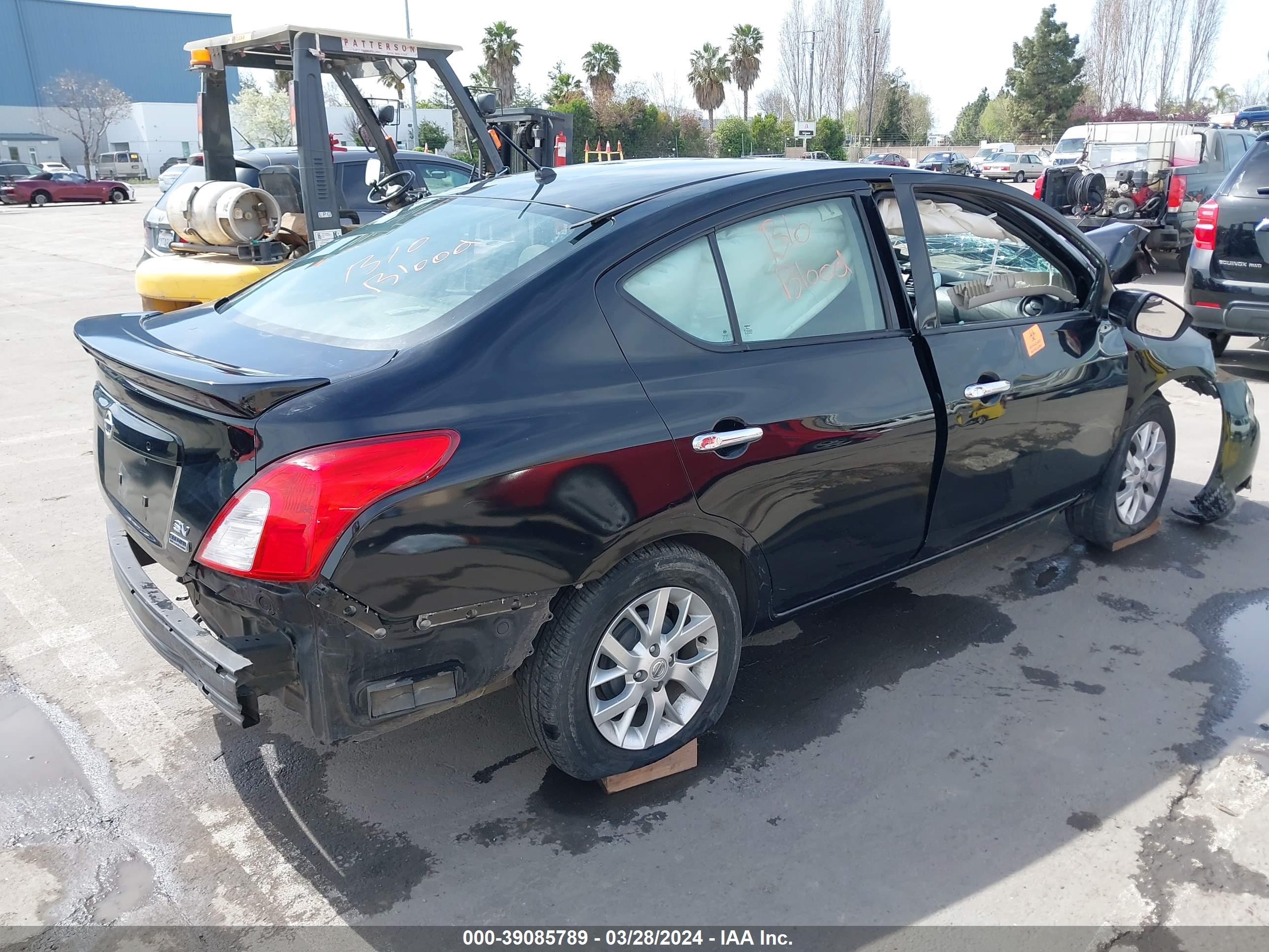 2016 NISSAN VERSA NOTE — VIN 3N1CE2CP7GL390016 — photo 4