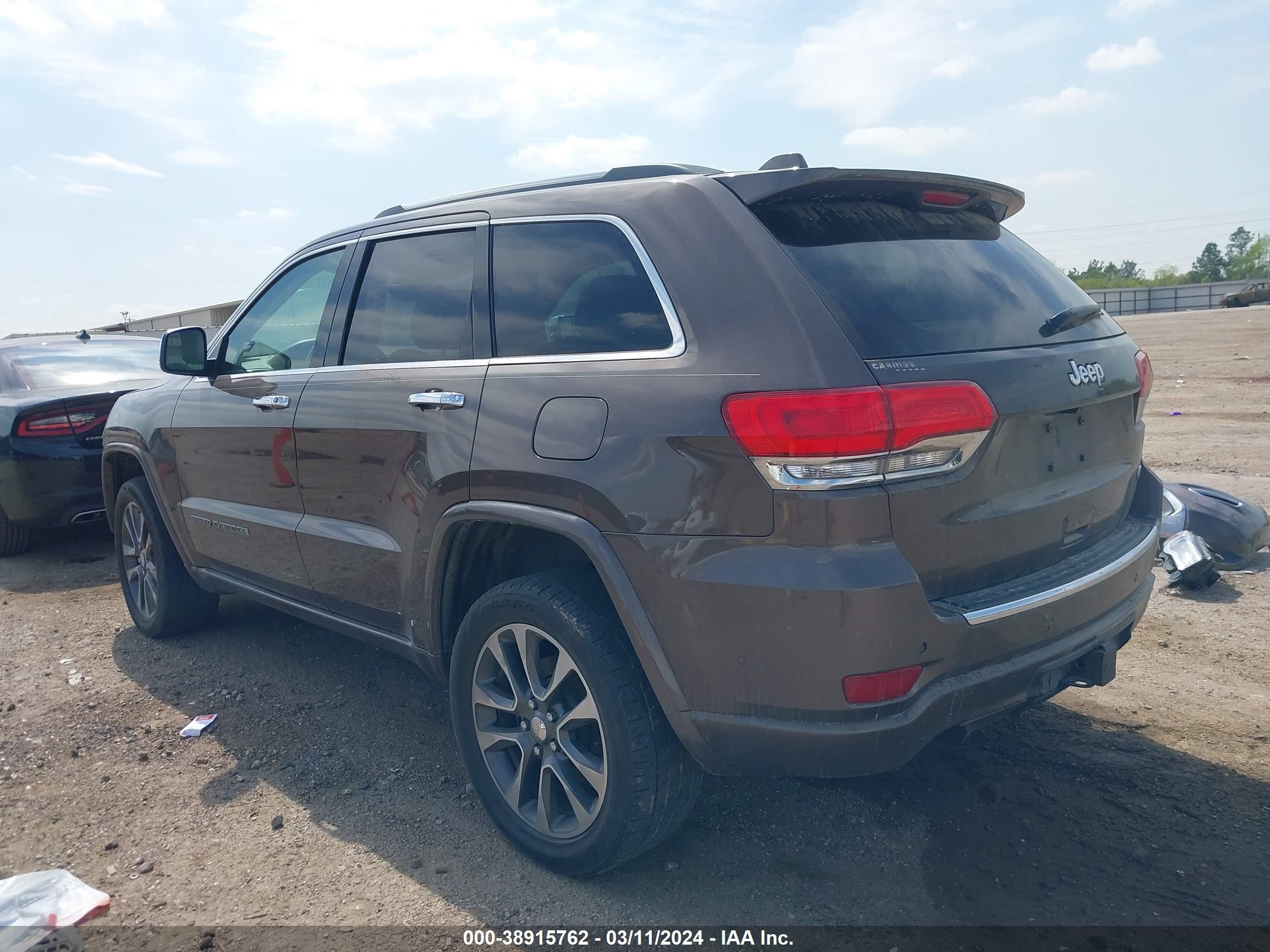2017 JEEP GRAND CHEROKEE — VIN 1C4RJFCTXHC768687 — photo 3