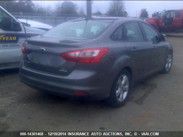 2014 FORD Focus — VIN 1FADP3F28EL190830 — photo 4