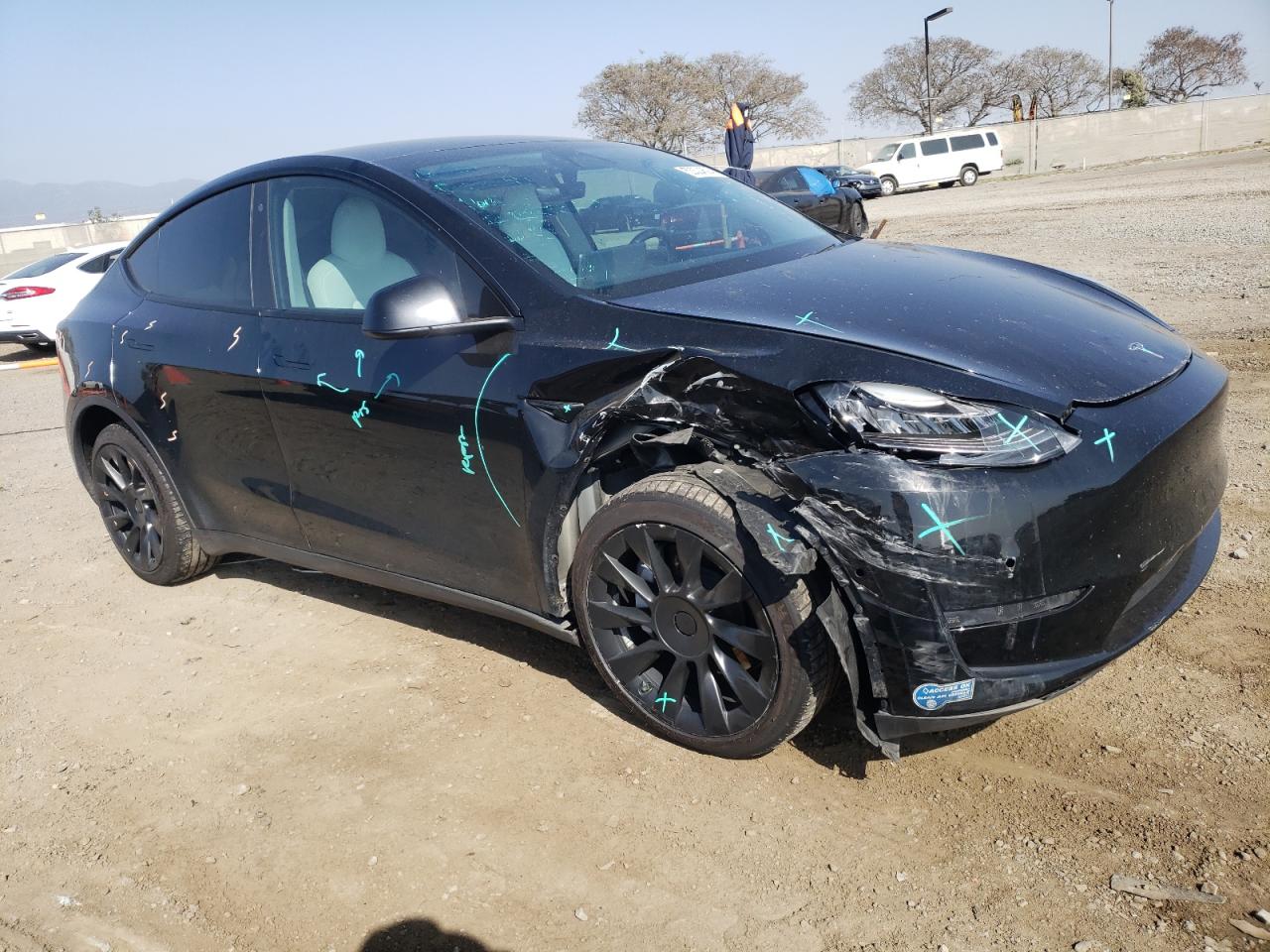 2020 TESLA MODEL Y — VIN 5YJYGDEEXLF058259 — photo 4