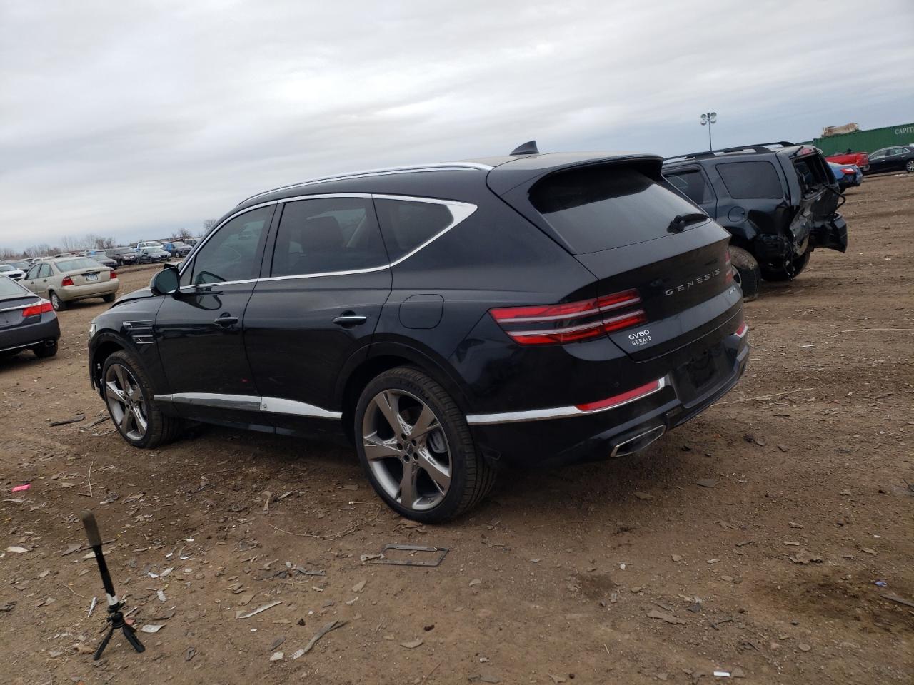 2024 GENESIS GV80 BASE — VIN KMUHCESC0RU160347 — photo 2