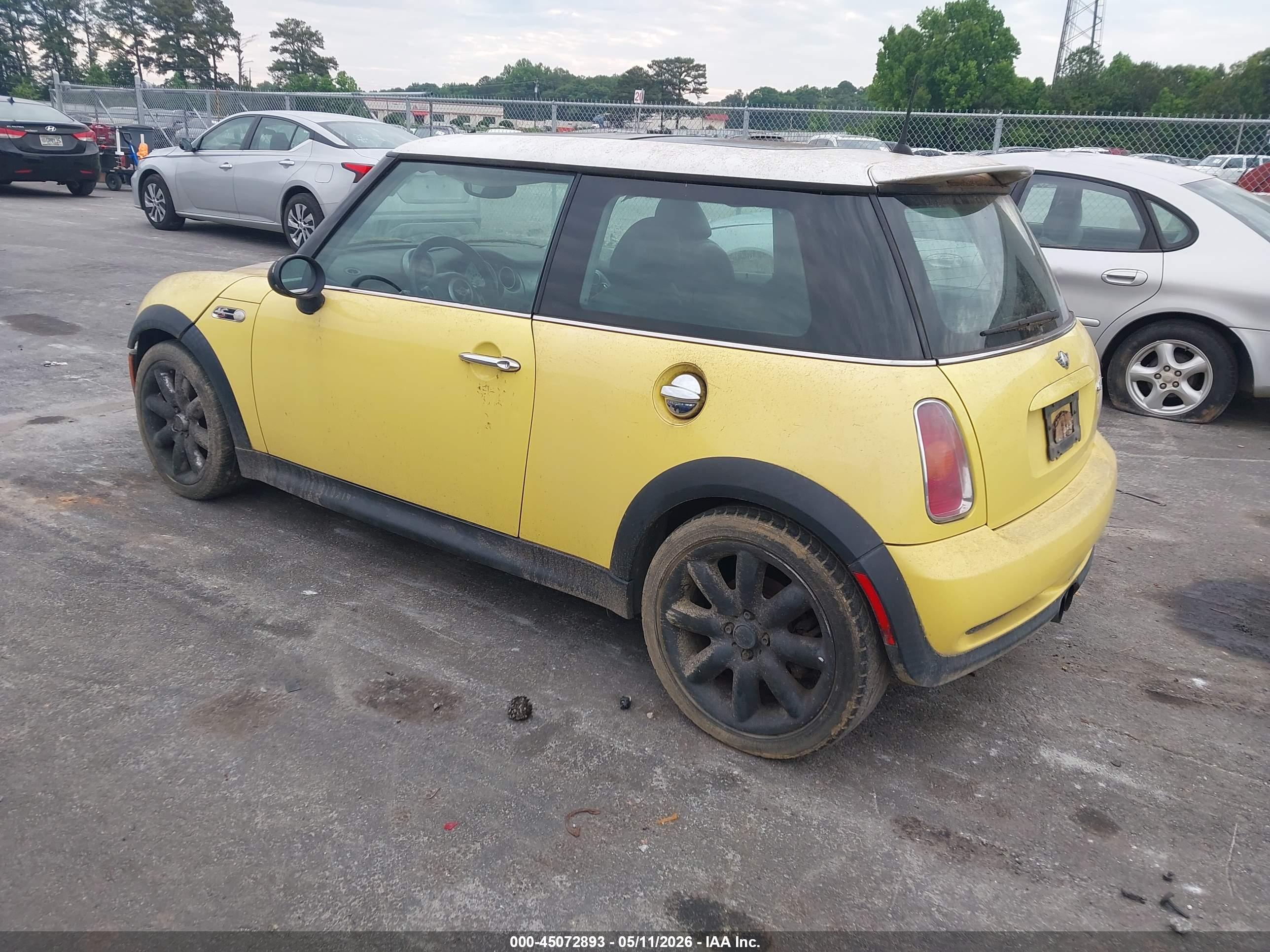2003 MINI Cooper — VIN WMWRE33493TD68950 — photo 3