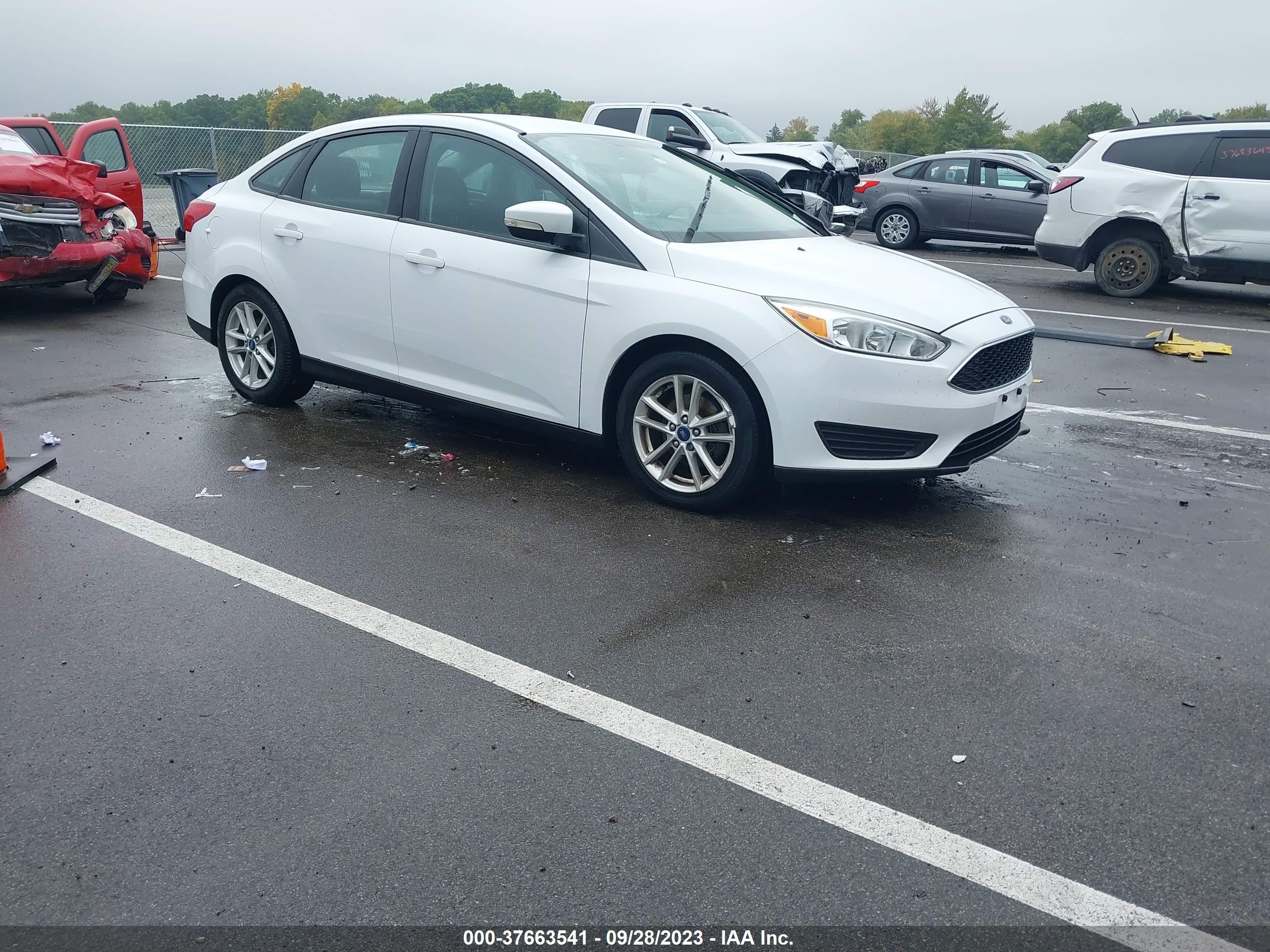 2016 FORD FOCUS SE