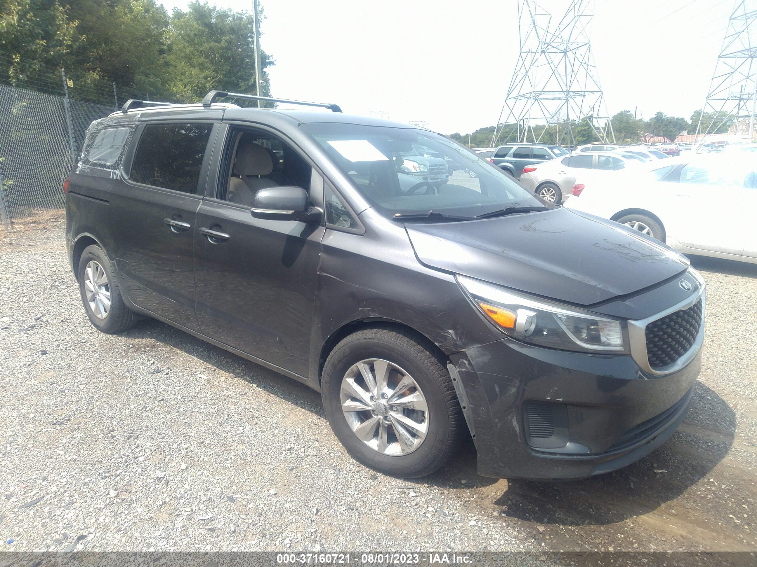 2016 KIA SEDONA LX