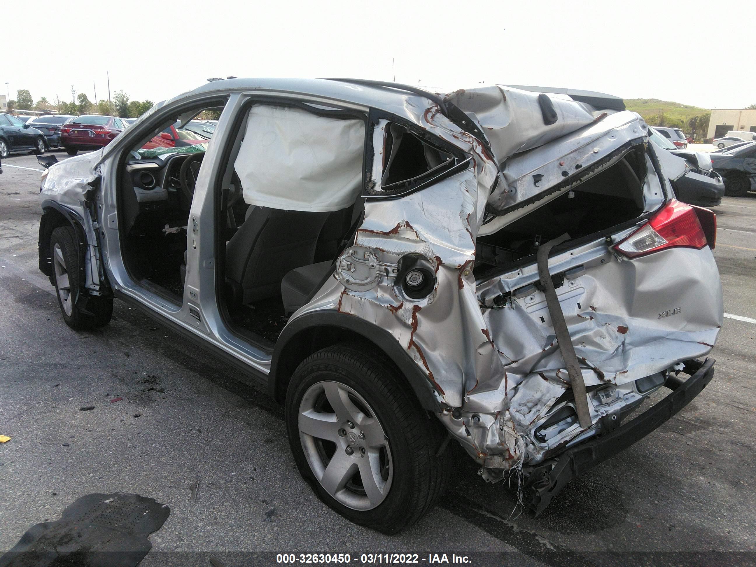 2014 TOYOTA RAV 4 — VIN 2T3WFREV1EW113041 — photo 3