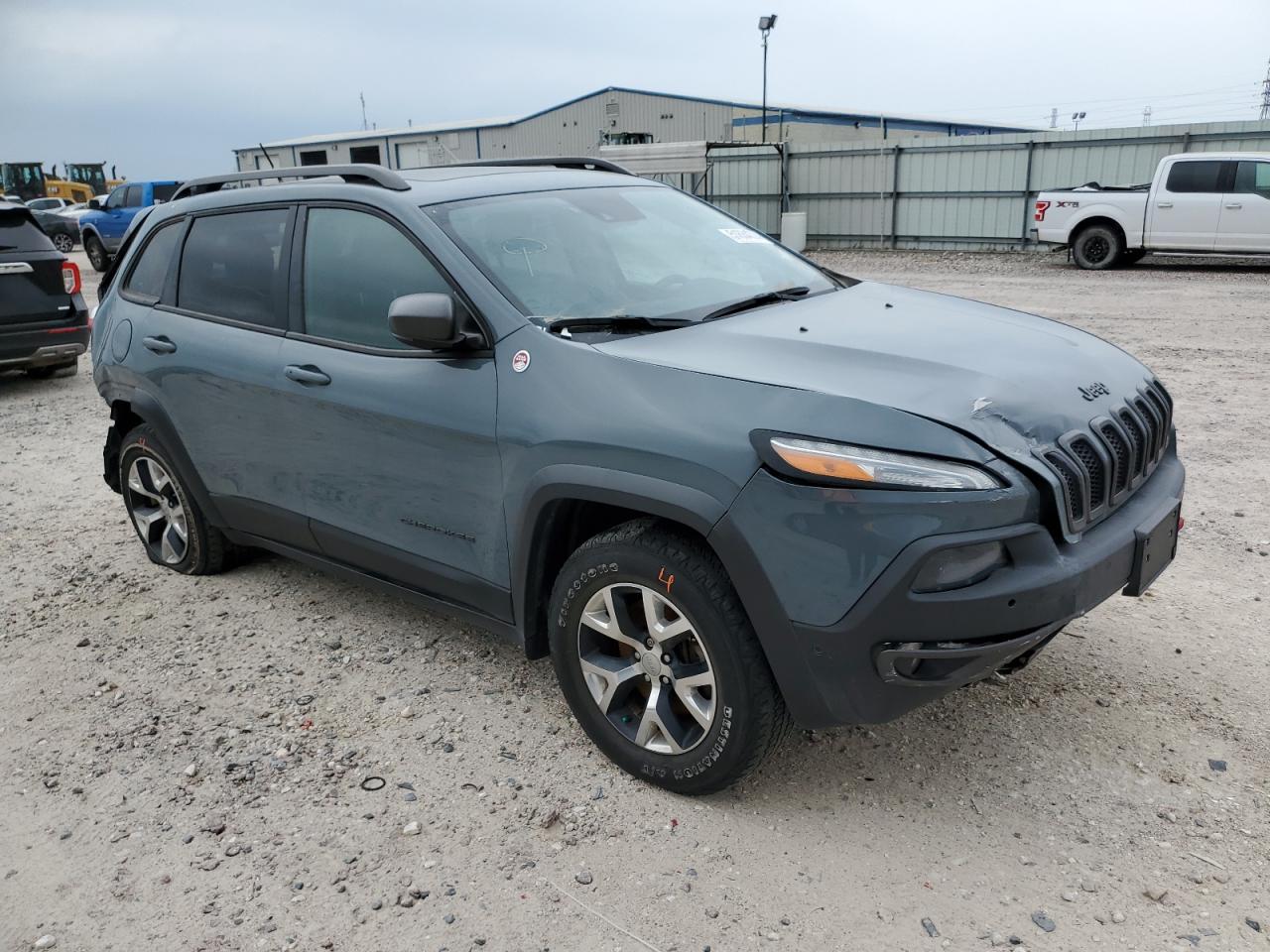 2014 JEEP CHEROKEE T — VIN 1C4PJMBS2EW301245 — photo 4