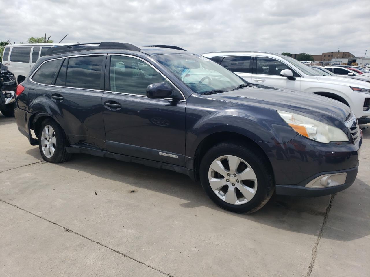 2012 SUBARU OUTBACK 2. — VIN 4S4BRCCC9C3286418 — photo 4