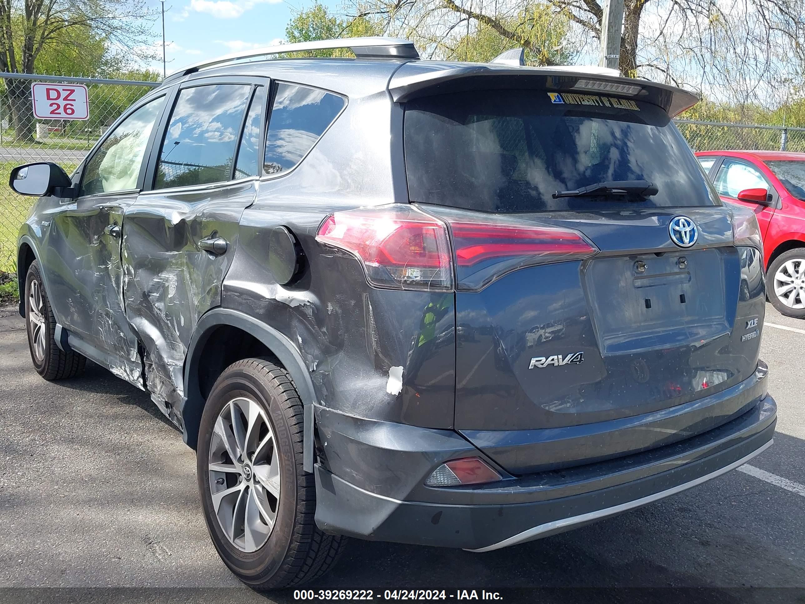 2017 TOYOTA RAV4 HYBRID — VIN JTMRJREV7HD084187 — photo 3
