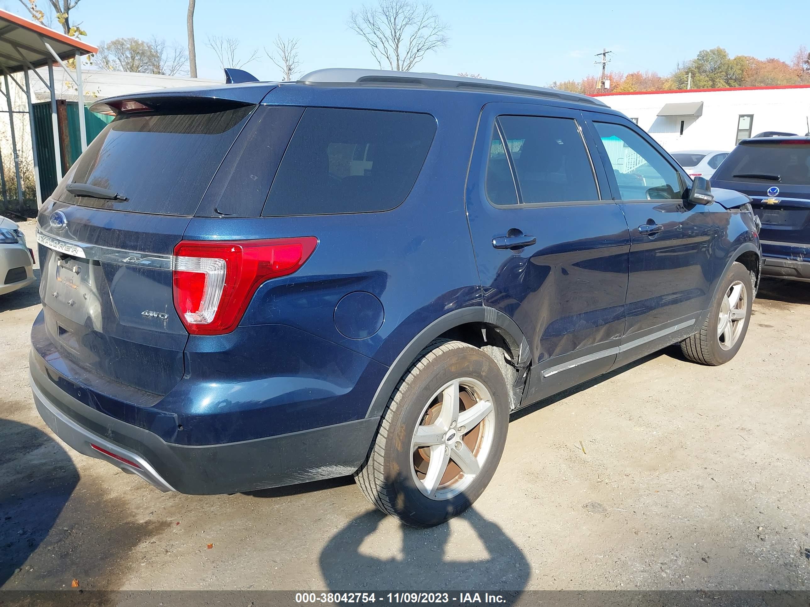 2016 FORD EXPLORER — VIN 1FM5K8D86GGC31030 — photo 4