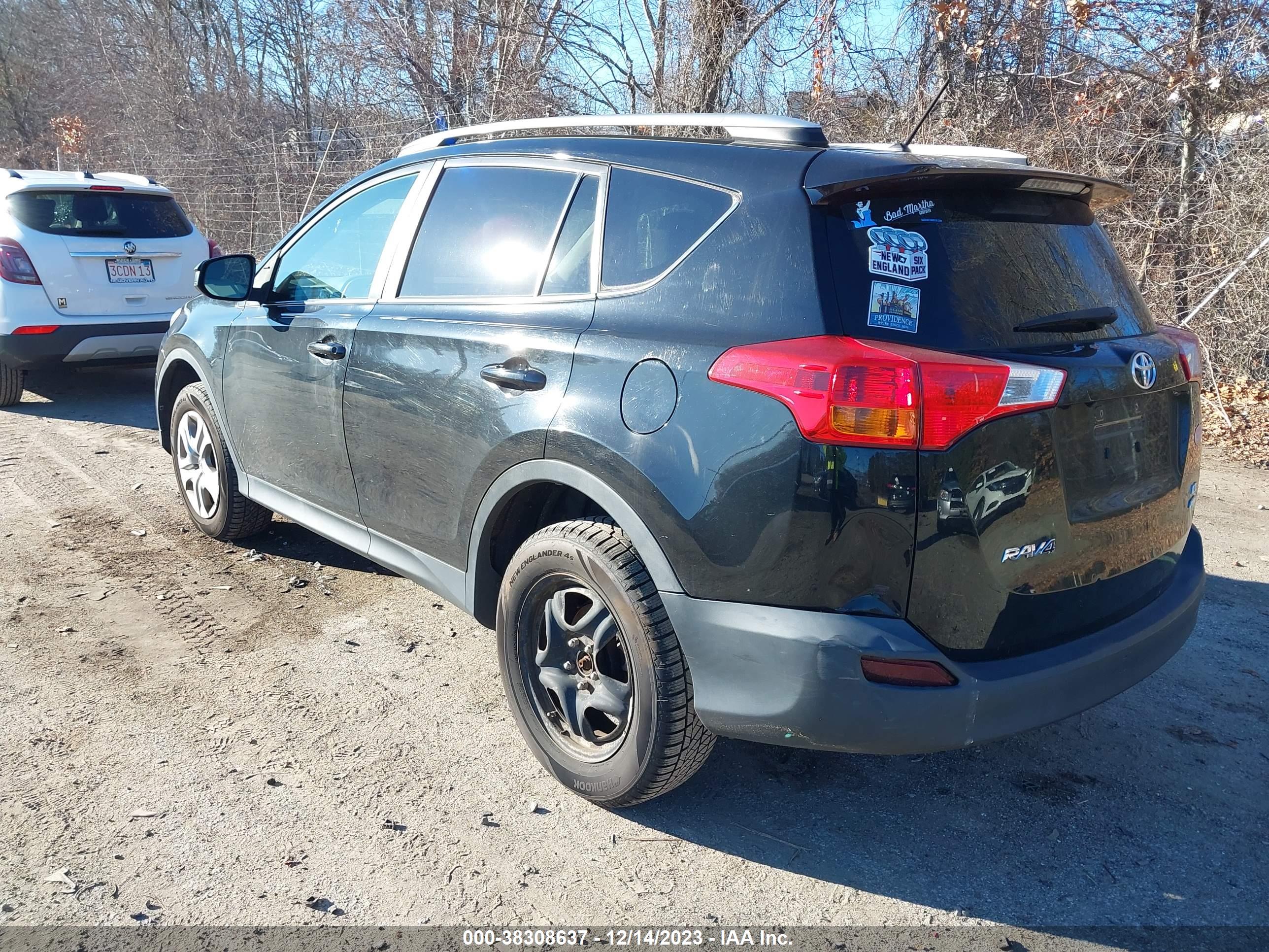 2013 TOYOTA RAV4 — VIN 2T3BFREV0DW102867 — photo 3