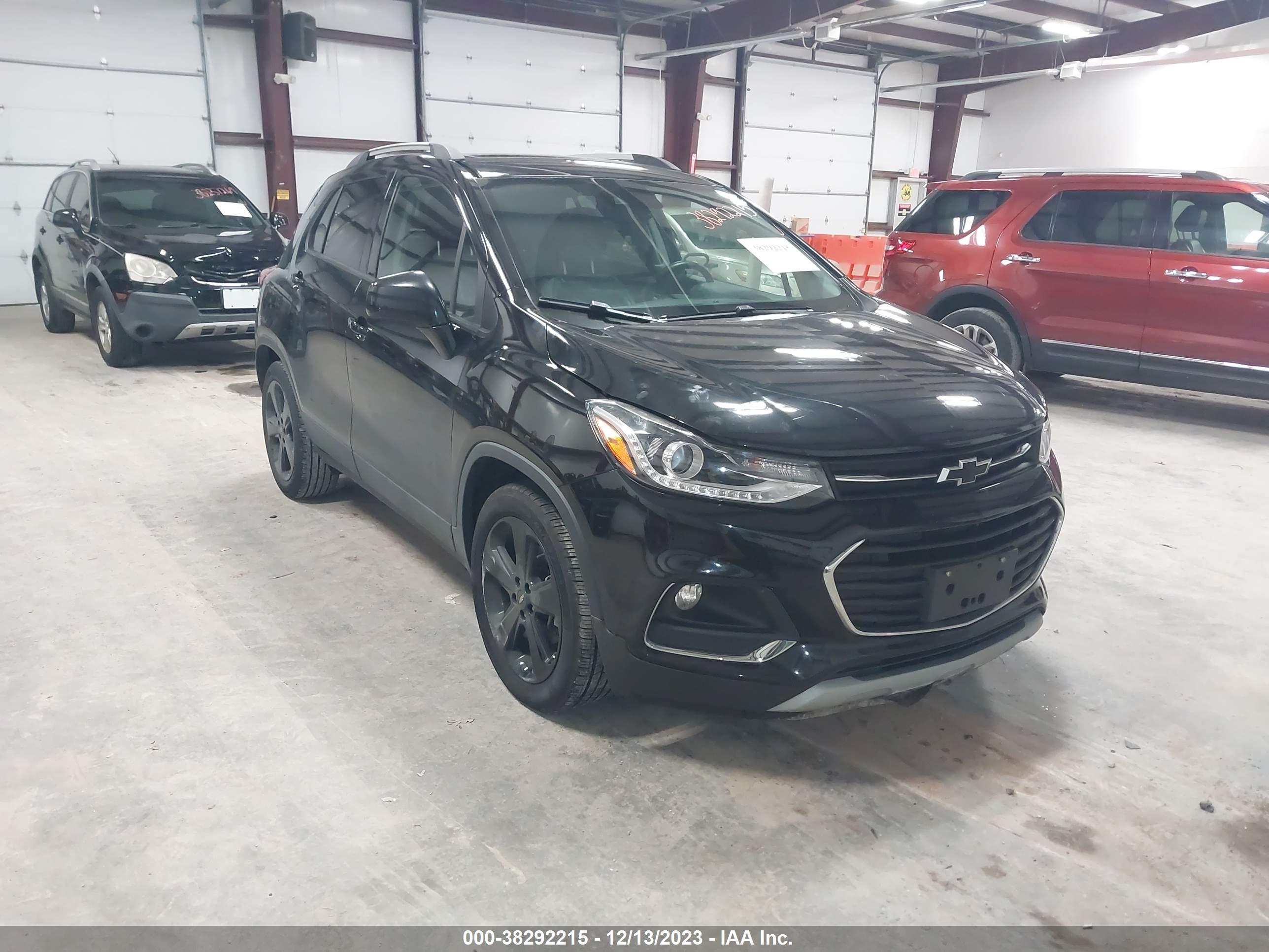 2018 CHEVROLET TRAX — VIN KL7CJMSBXJB601080 — photo 1 of 16