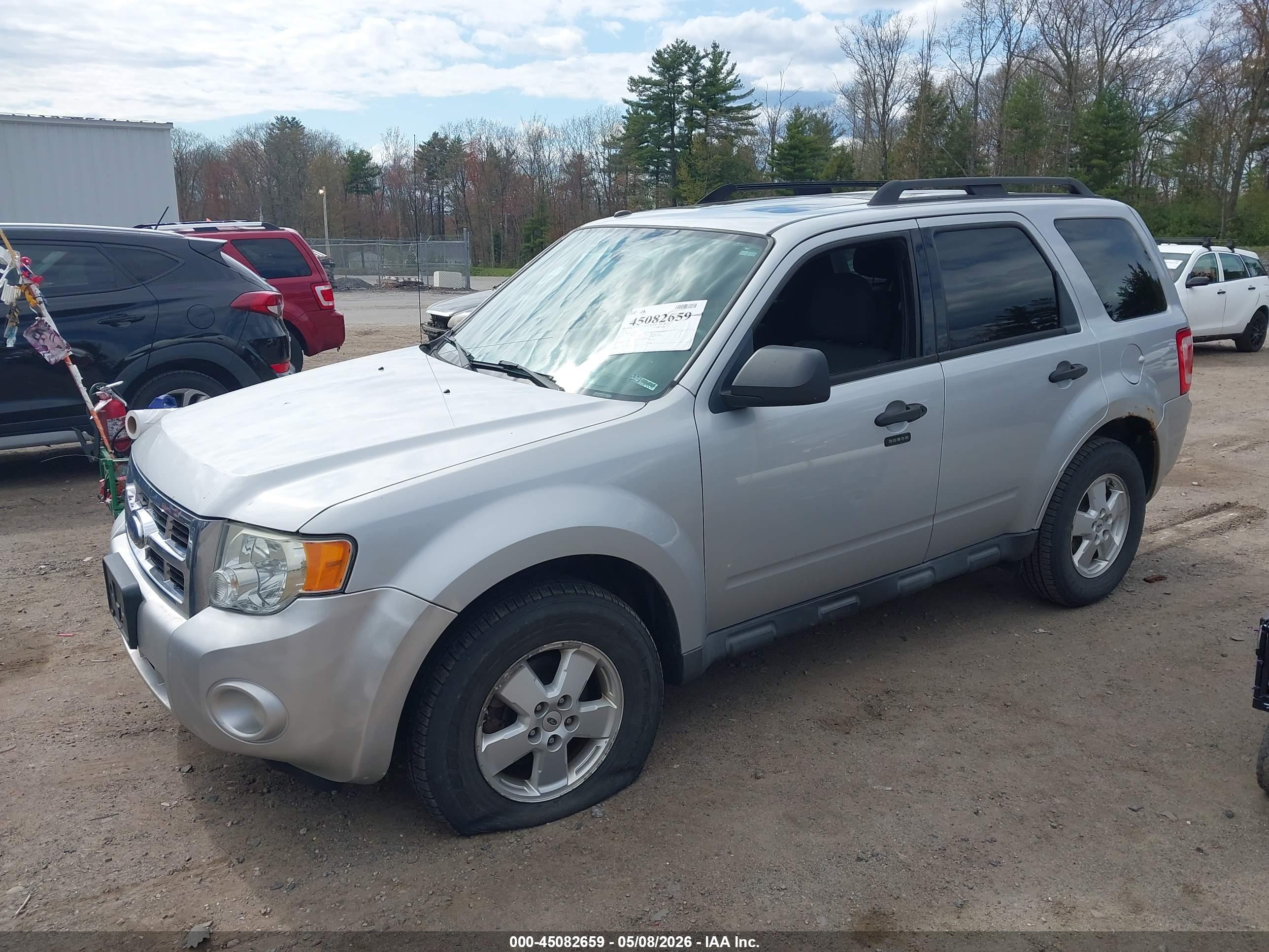 2012 FORD Escape — VIN 1FMCU9DG0CKC74512 — photo 2