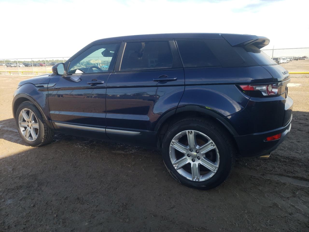 2015 LAND ROVER RANGE ROVE — VIN SALVP2BG1FH012443 — photo 2