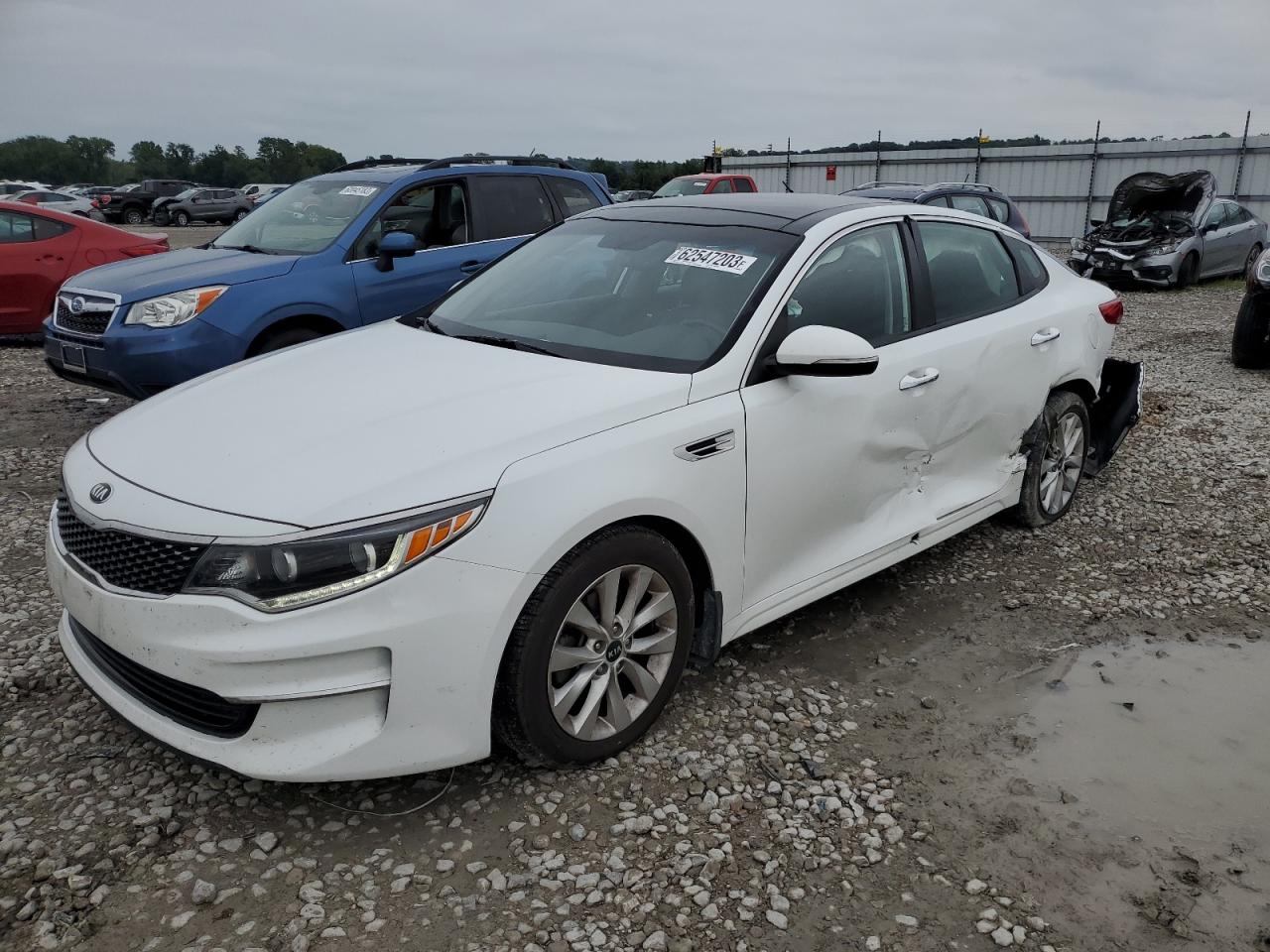 2016 KIA OPTIMA EX — VIN 5XXGU4L39GG054132 — photo 1 of 12