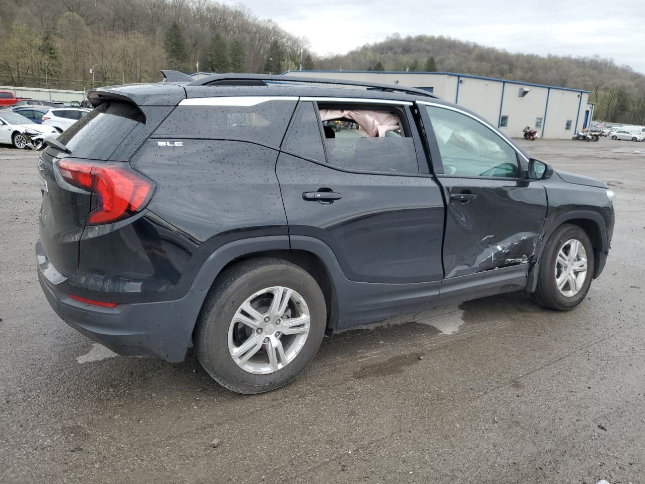 2020 GMC TERRAIN SL — VIN 3GKALMEV9LL321957 — photo 3