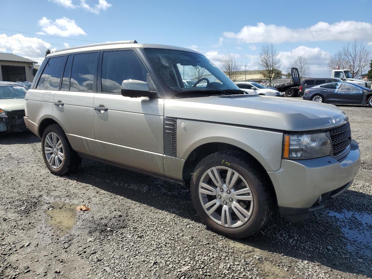 2011 LAND ROVER RANGE ROVE — VIN SALMF1D49BA341809 — photo 4