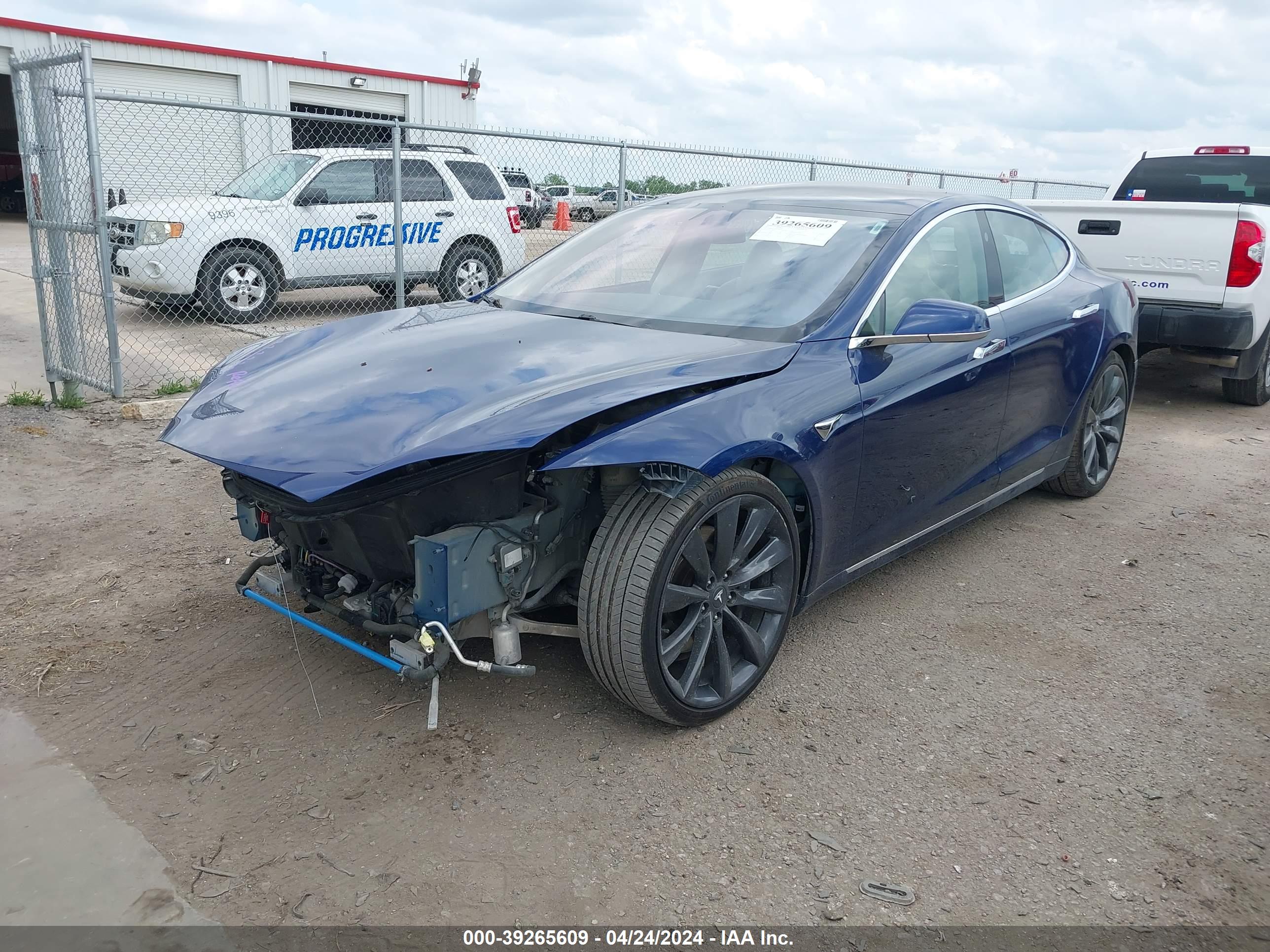 2017 TESLA MODEL S — VIN 5YJSA1E20HF185072 — photo 2