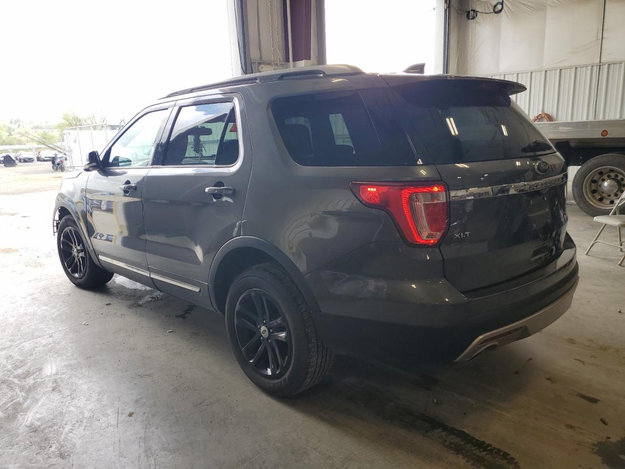 2017 FORD EXPLORER X — VIN 1FM5K7D87HGC26589 — photo 2