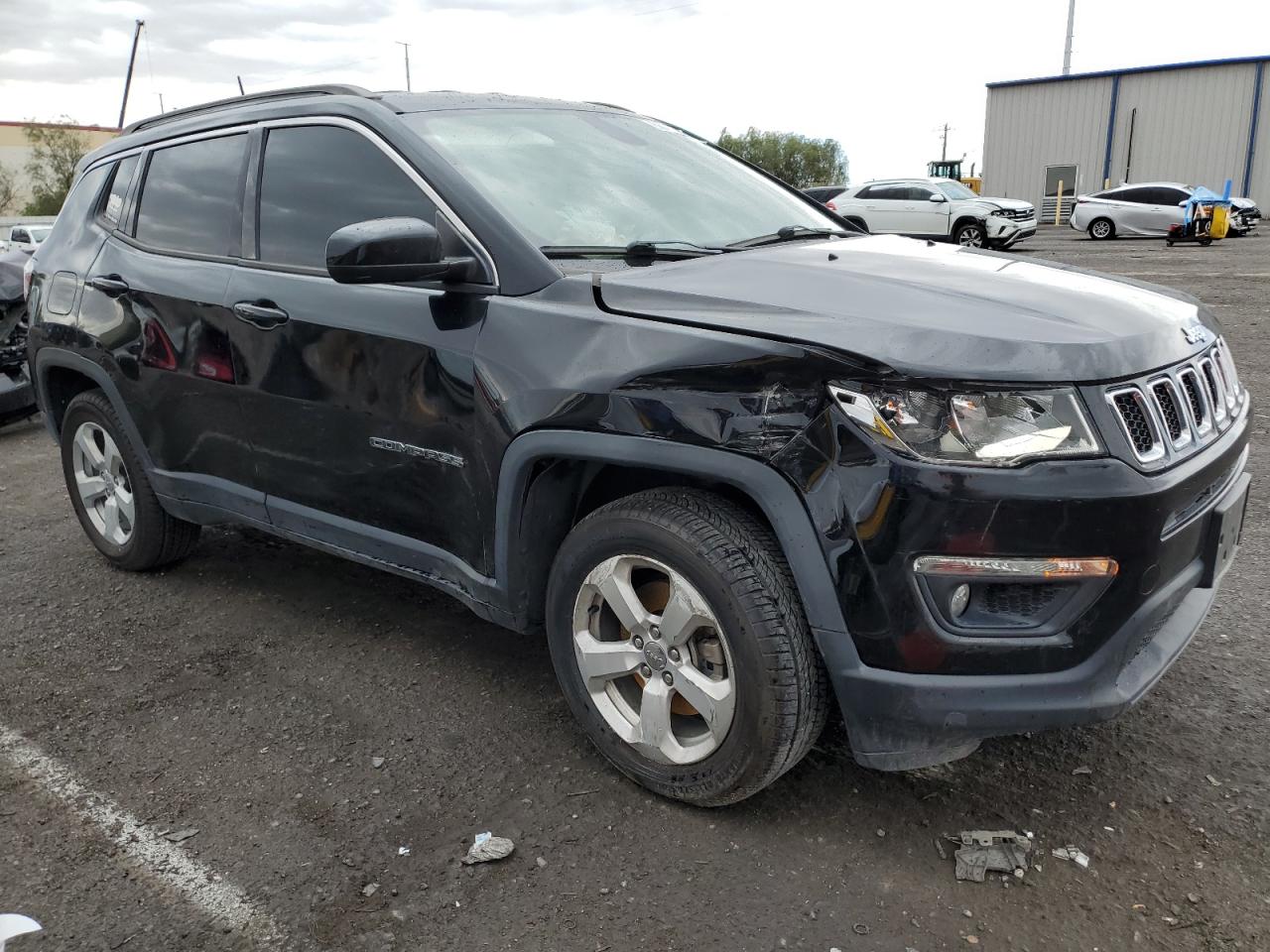 2017 JEEP COMPASS LA — VIN 3C4NJDBB9HT660562 — photo 4
