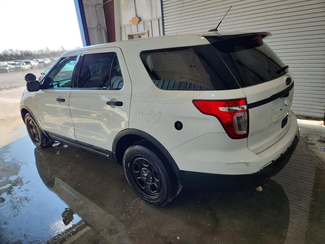 2015 FORD Explorer — VIN 1FM5K8AR8FGC41649 — photo 2