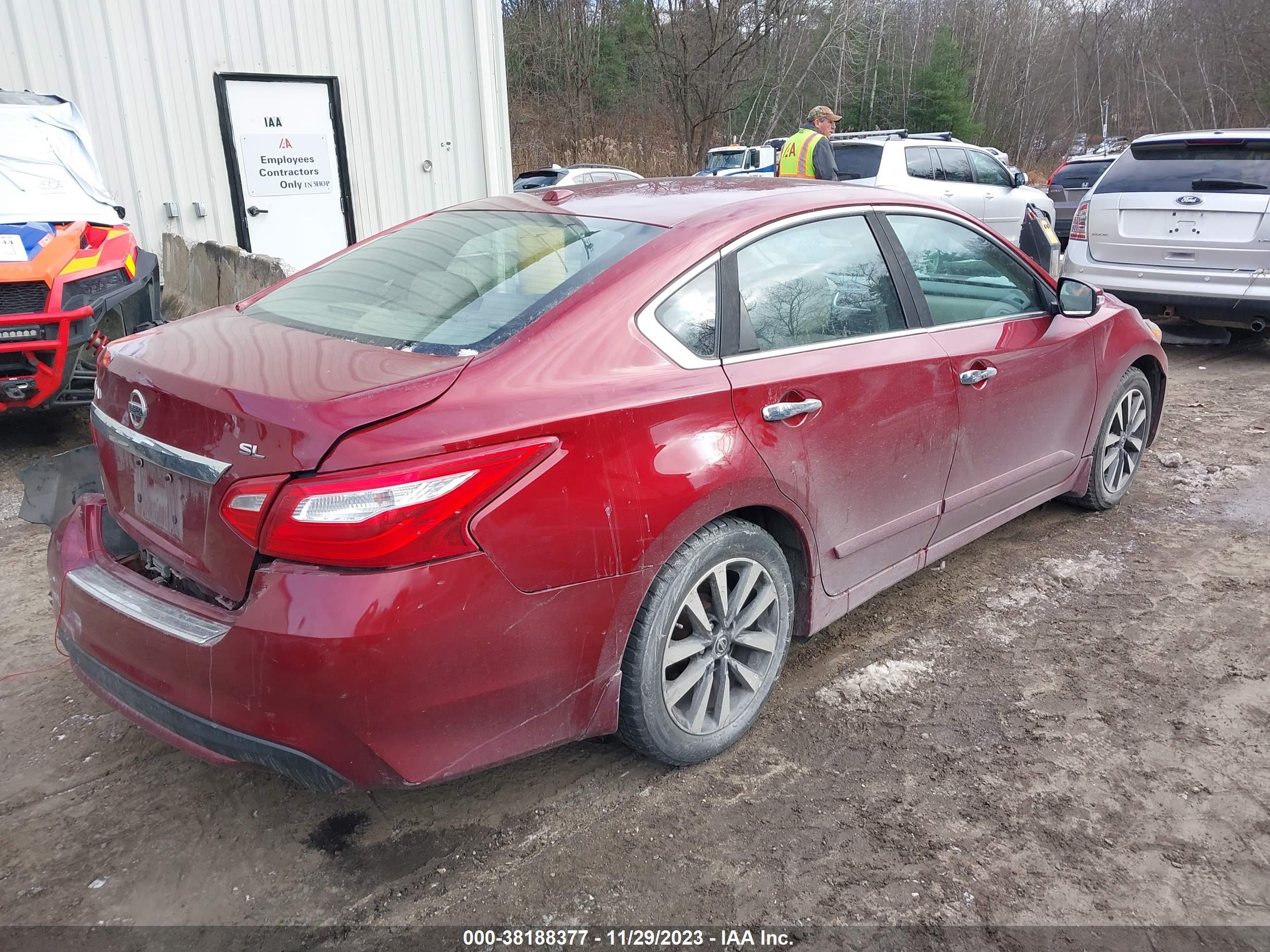 2017 NISSAN ALTIMA — VIN 1N4AL3AP2HC243320 — photo 4