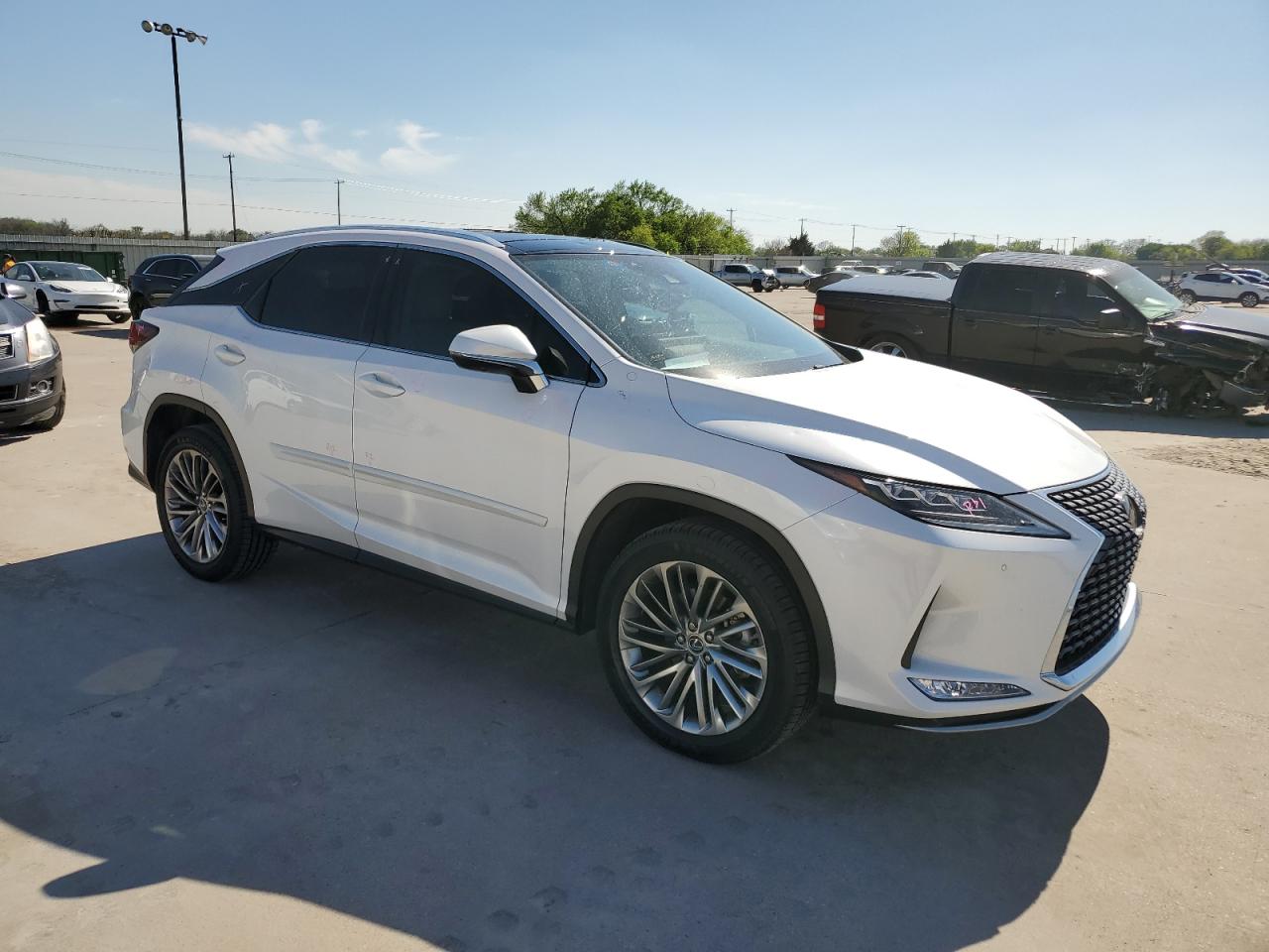 2020 LEXUS RX 350 — VIN 2T2JZMDA2LC230083 — photo 4